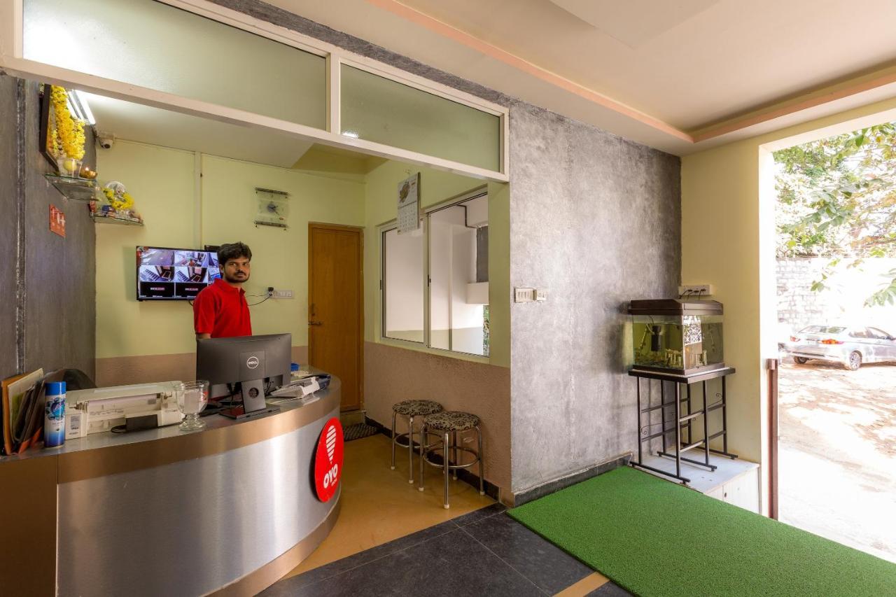 Hotel Oyo 4767 Royal Park