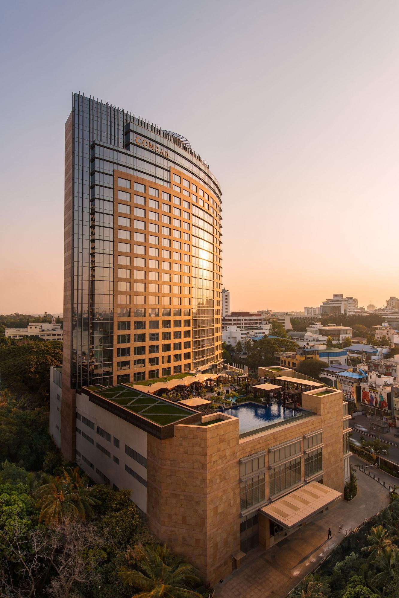 Conrad Hotel 5*