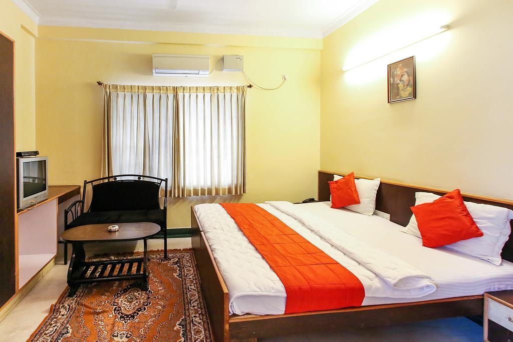 Hotel Oyo 4606 Maple