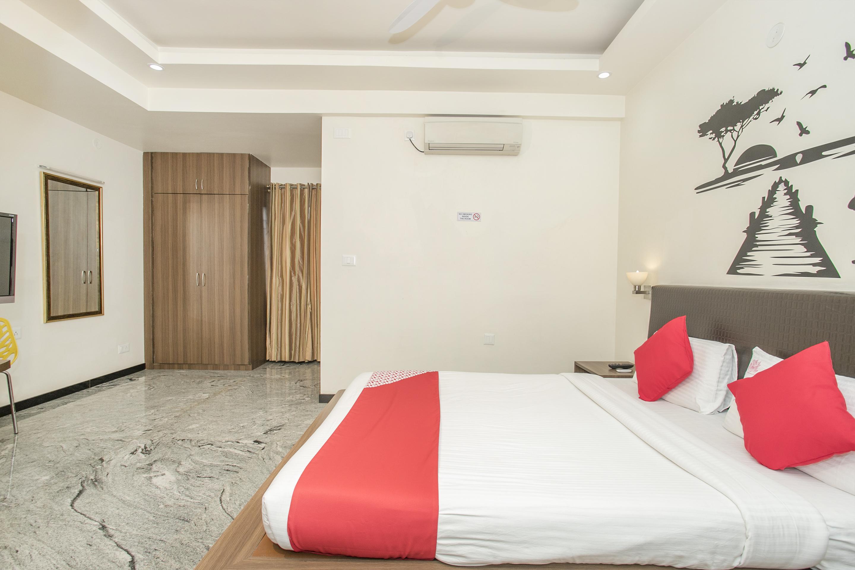 Oyo Indiranagar Old Airport Road 3*
