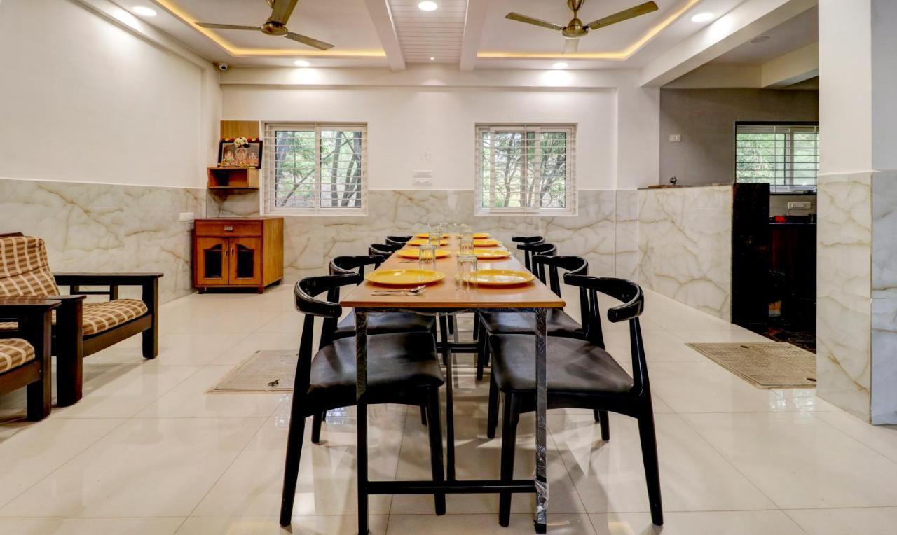 Itsy By Treebo - Golden Grand Hotel Bangalore