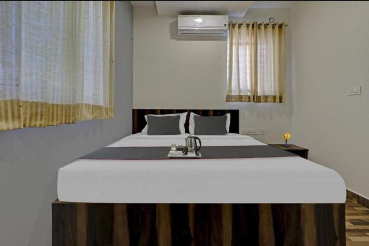 Hotel Dhruva's Residency