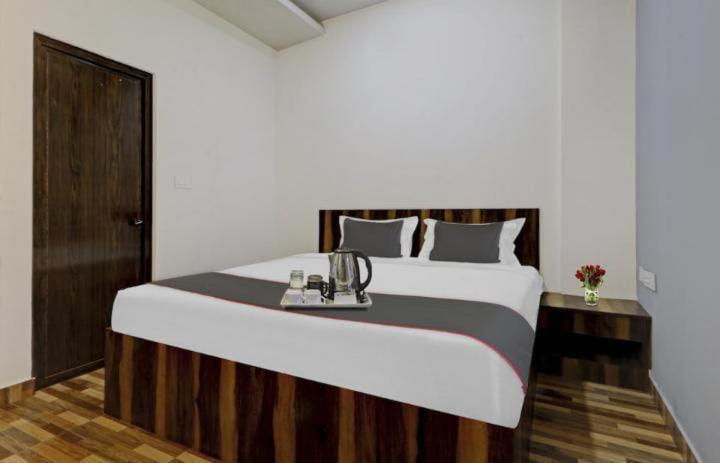 Dhruva's Residency Hotel