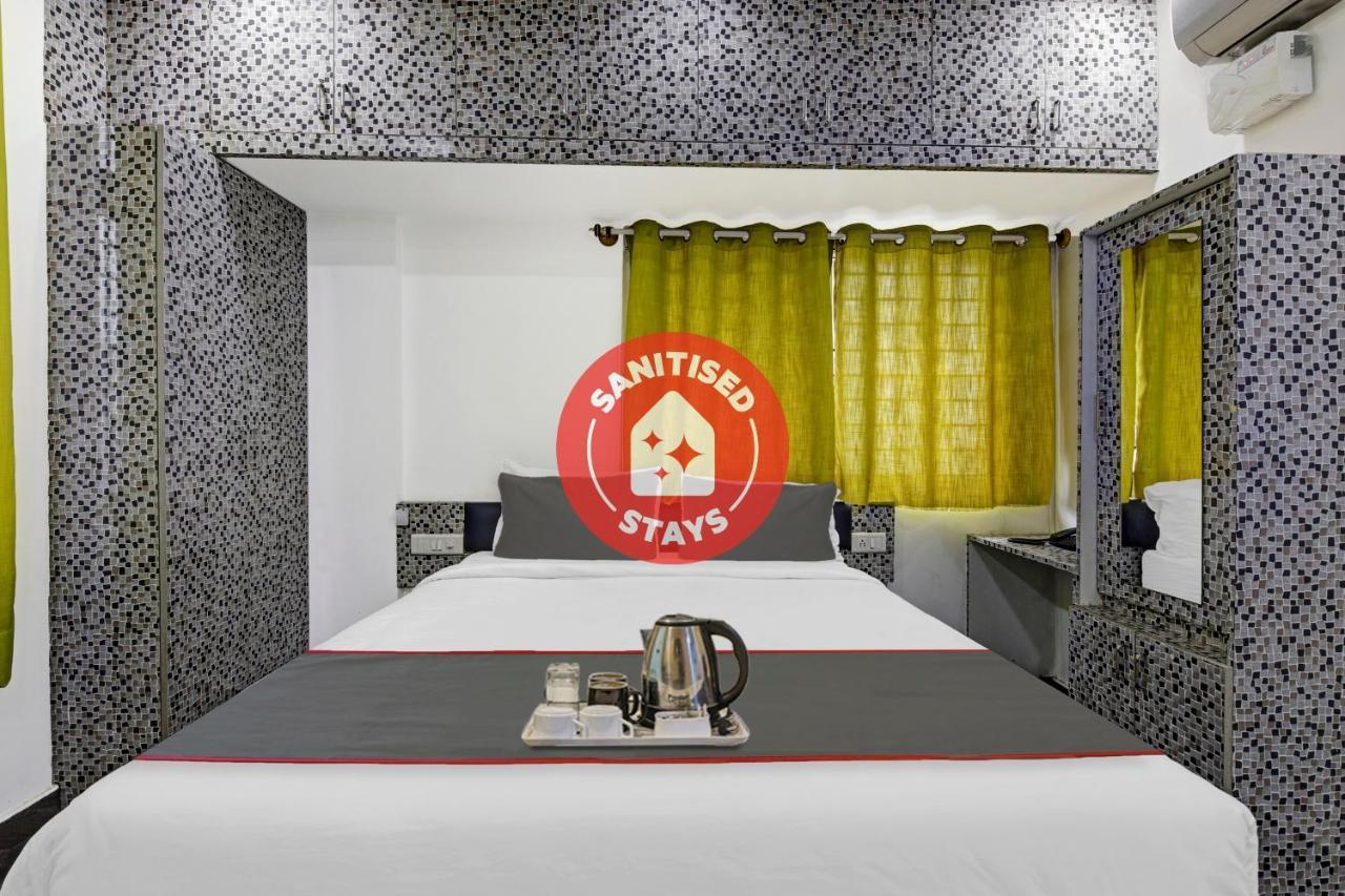 Collection O Supreme Suites Near Sri Amruth Chithra Mandira Hotel