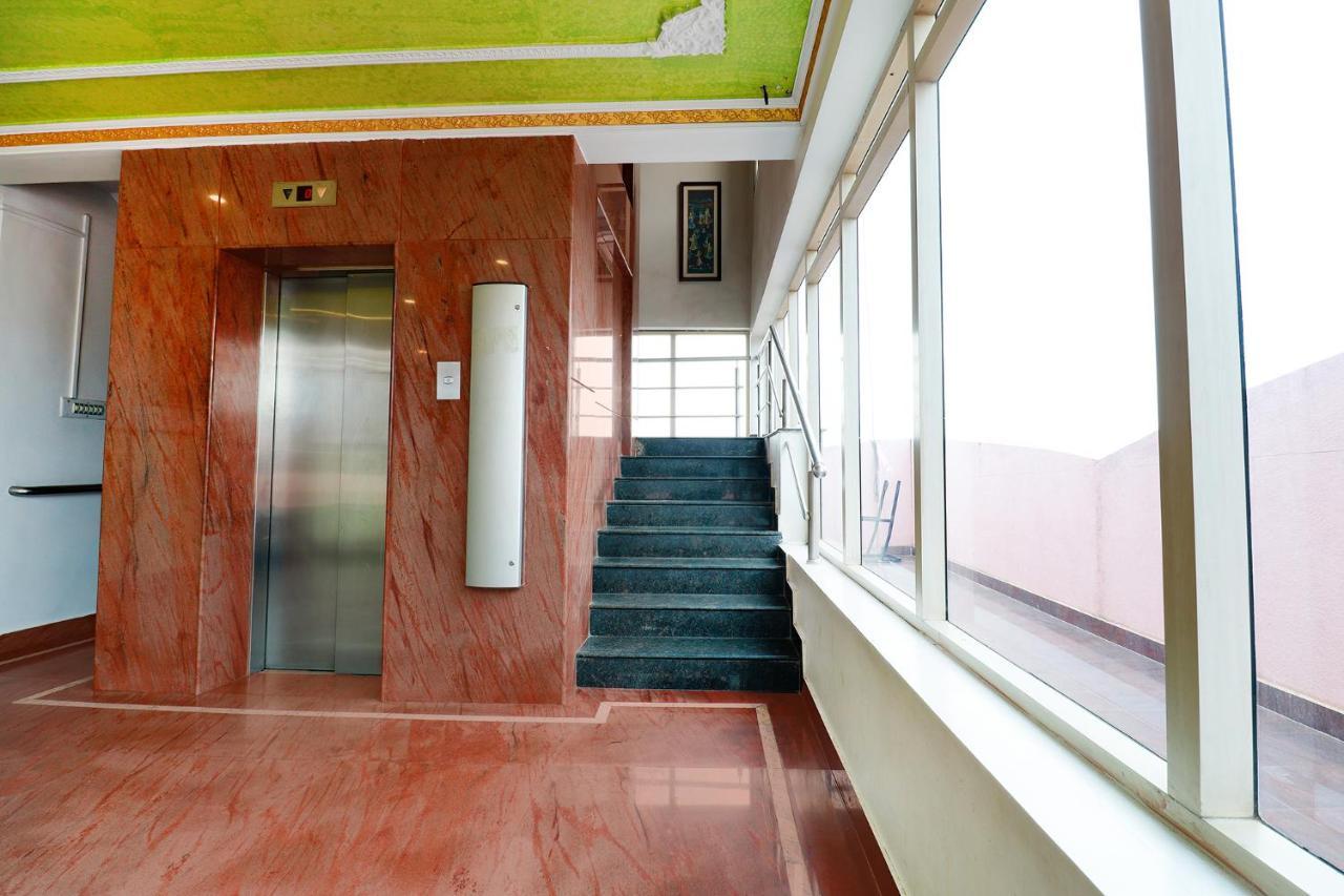 Hotel Fabhotel Shivaals Residency - Rajajinagar