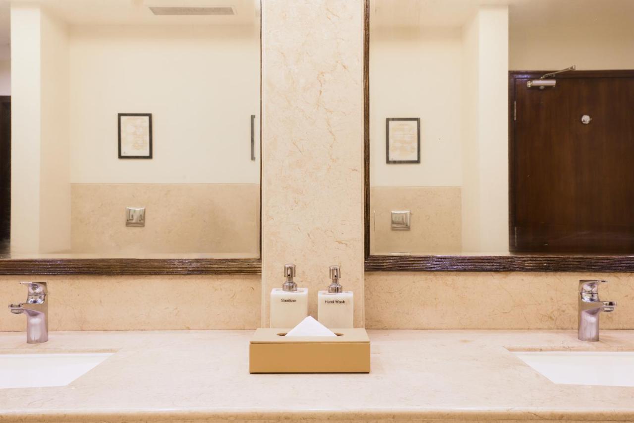 Hotel Lemon Tree Premier, Ulsoor Lake, 5*