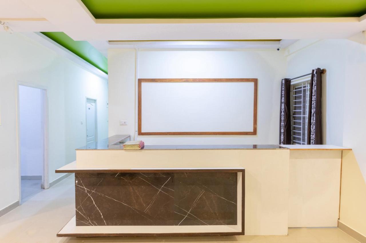 Oyo Flagship 44601 Cloud Hotel Bangalore