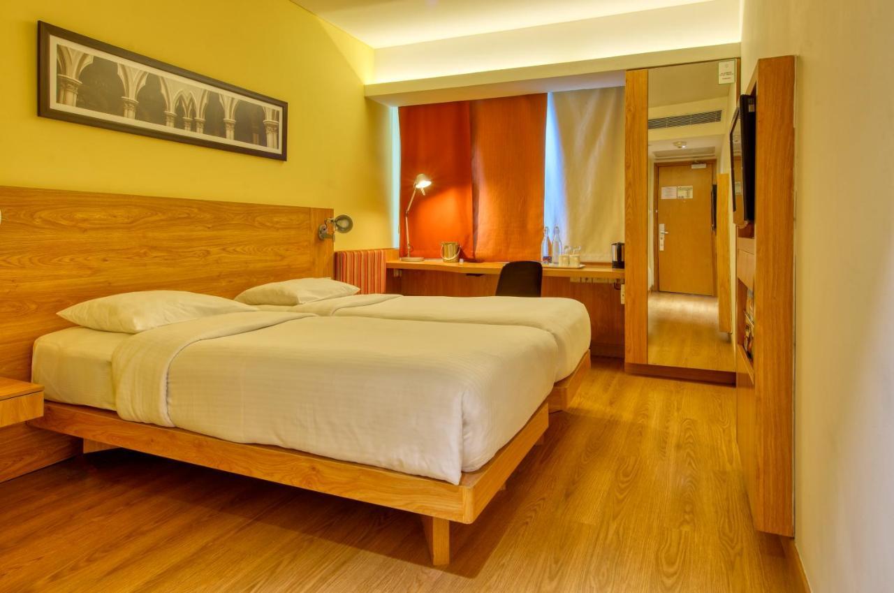 Ibis Outer Ring Road 4*