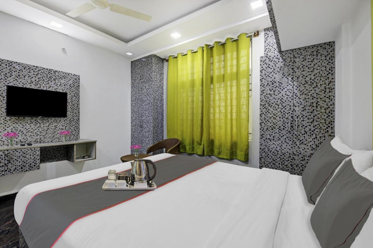 Collection O Supreme Suites Near Sri Amruth Chithra Mandira