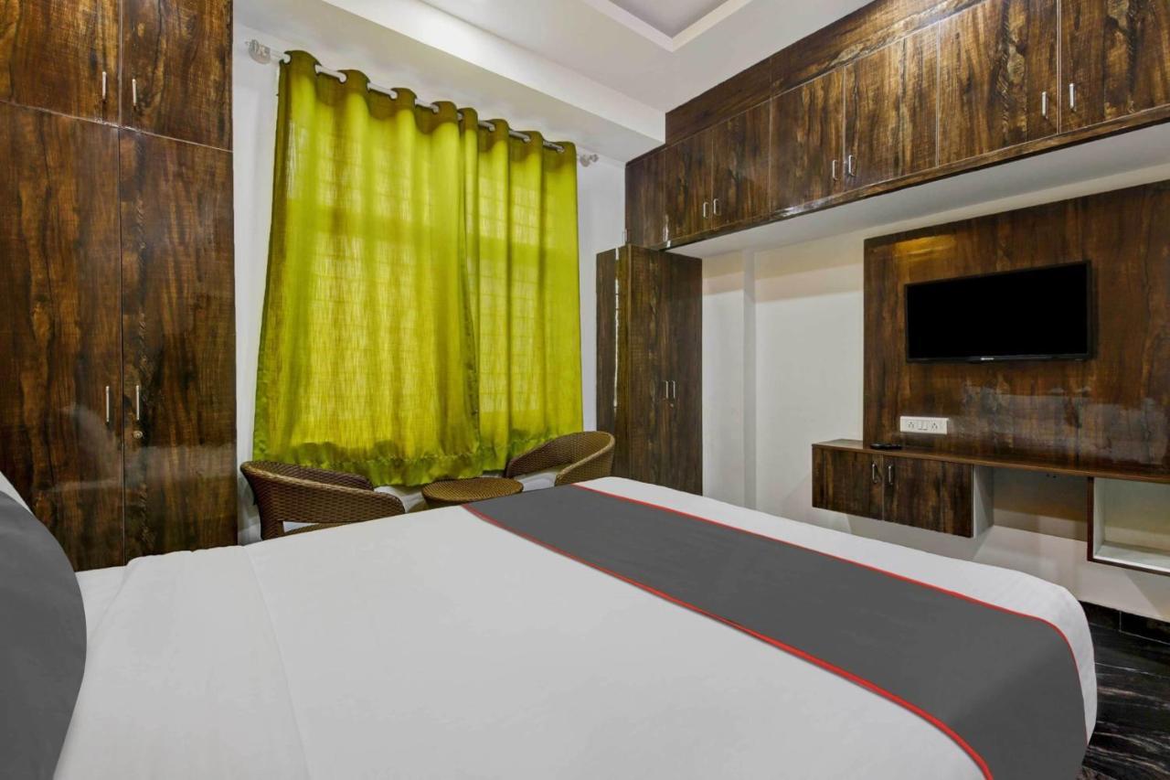 Collection O Supreme Suites Near Sri Amruth Chithra Mandira Hotel 3*