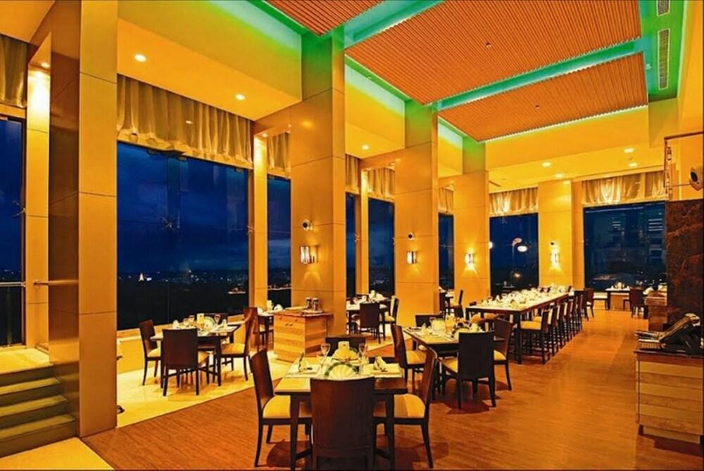 Royal Orchid Bangalore, Mg Road Hotel