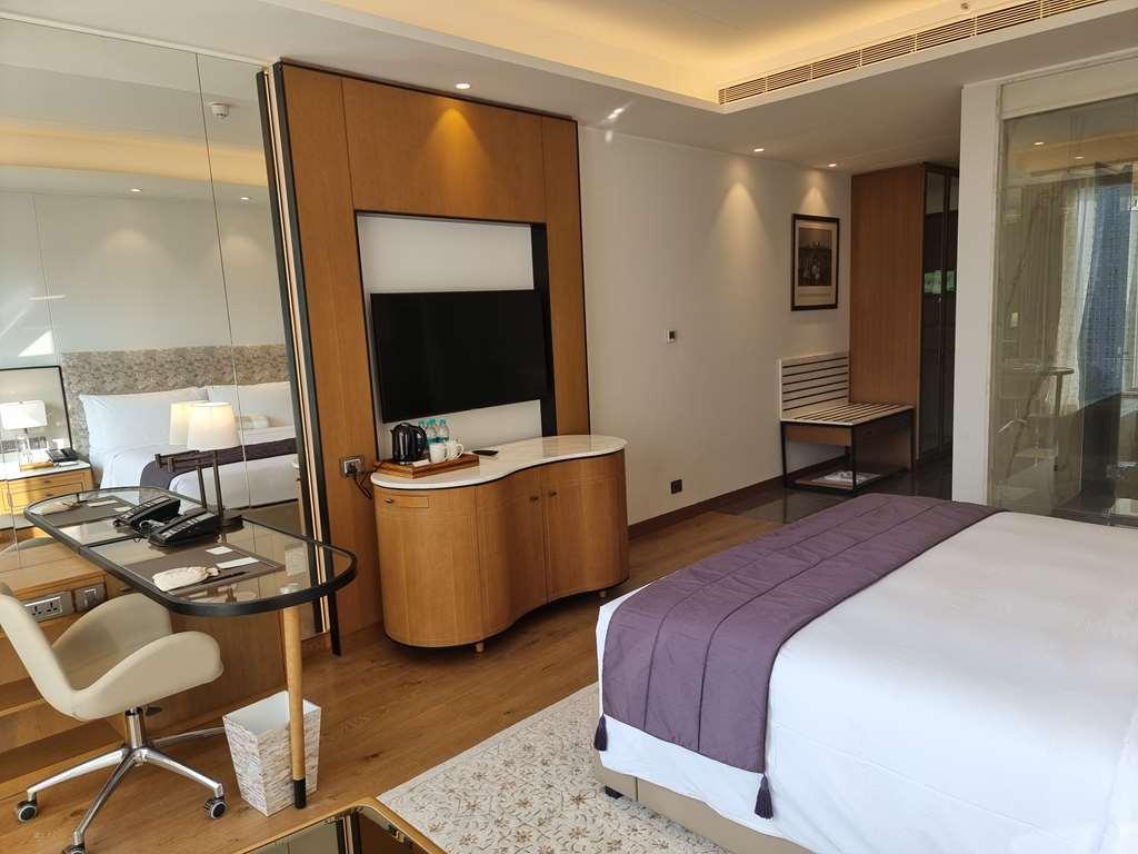 The Leela Bhartiya Hotel