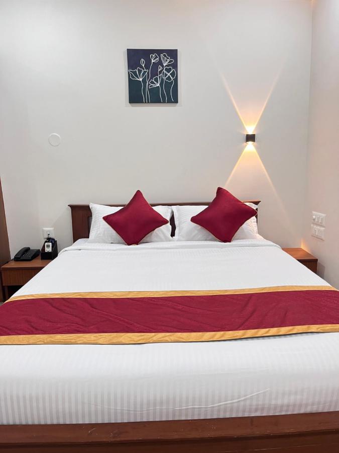 Hotel Royal Flora Koramangala