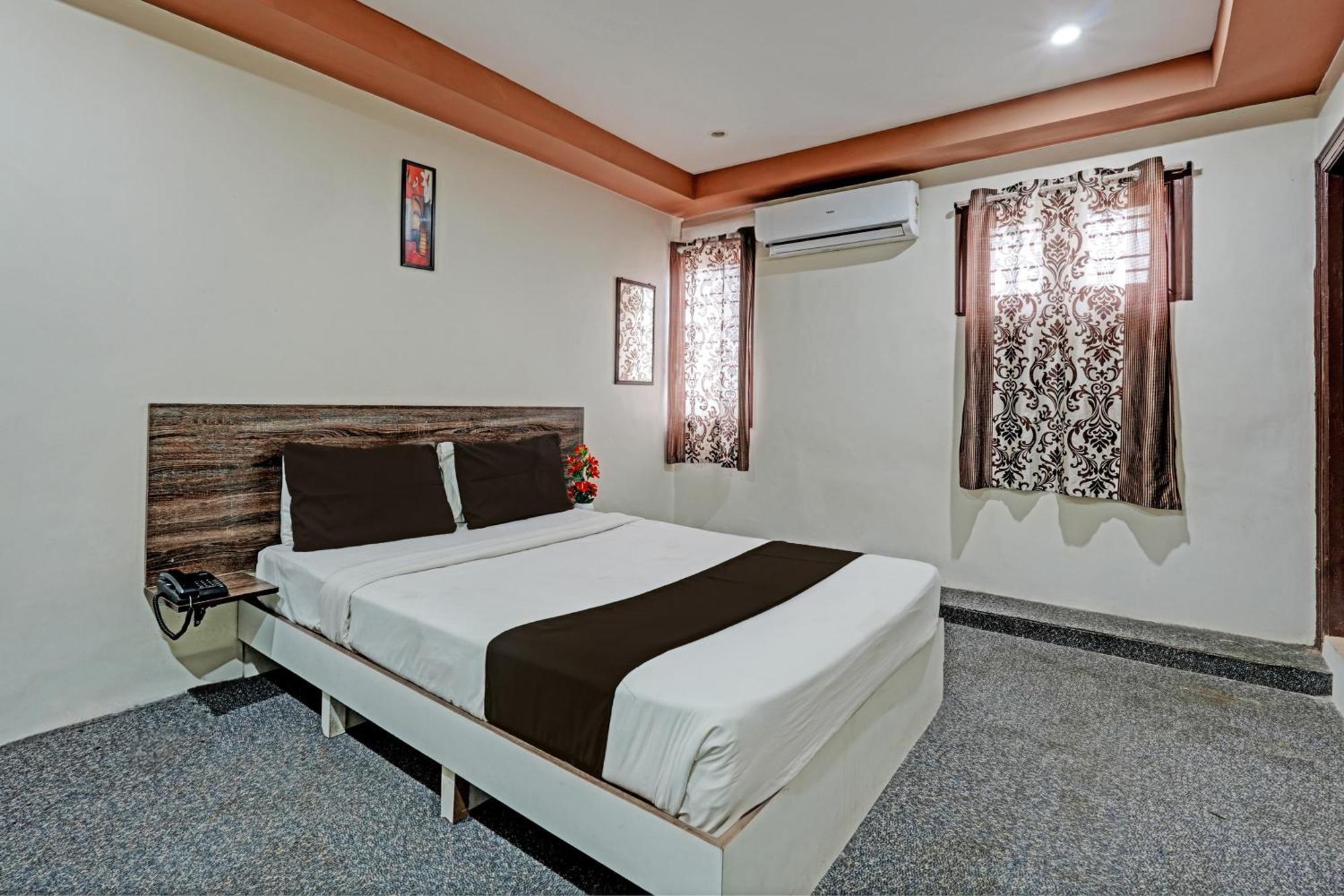 Hotel O Sri Sai Sevalal Comfort's
