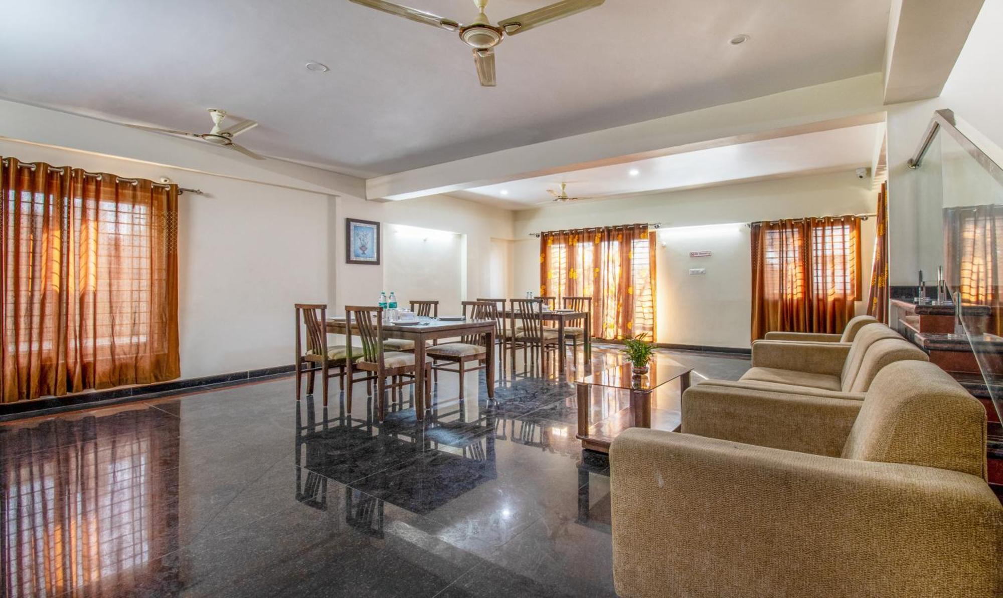 Treebo Rr Residency, Sanjay Nagar 3* Bangalore