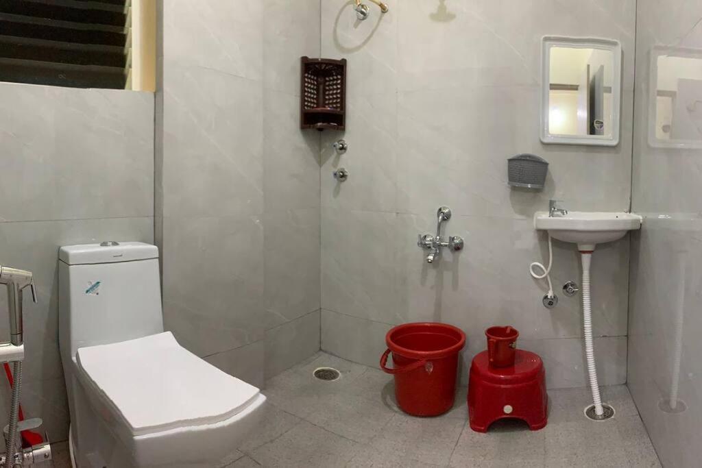 Apartment 2bhk Cozy Near Ikea & Biec *