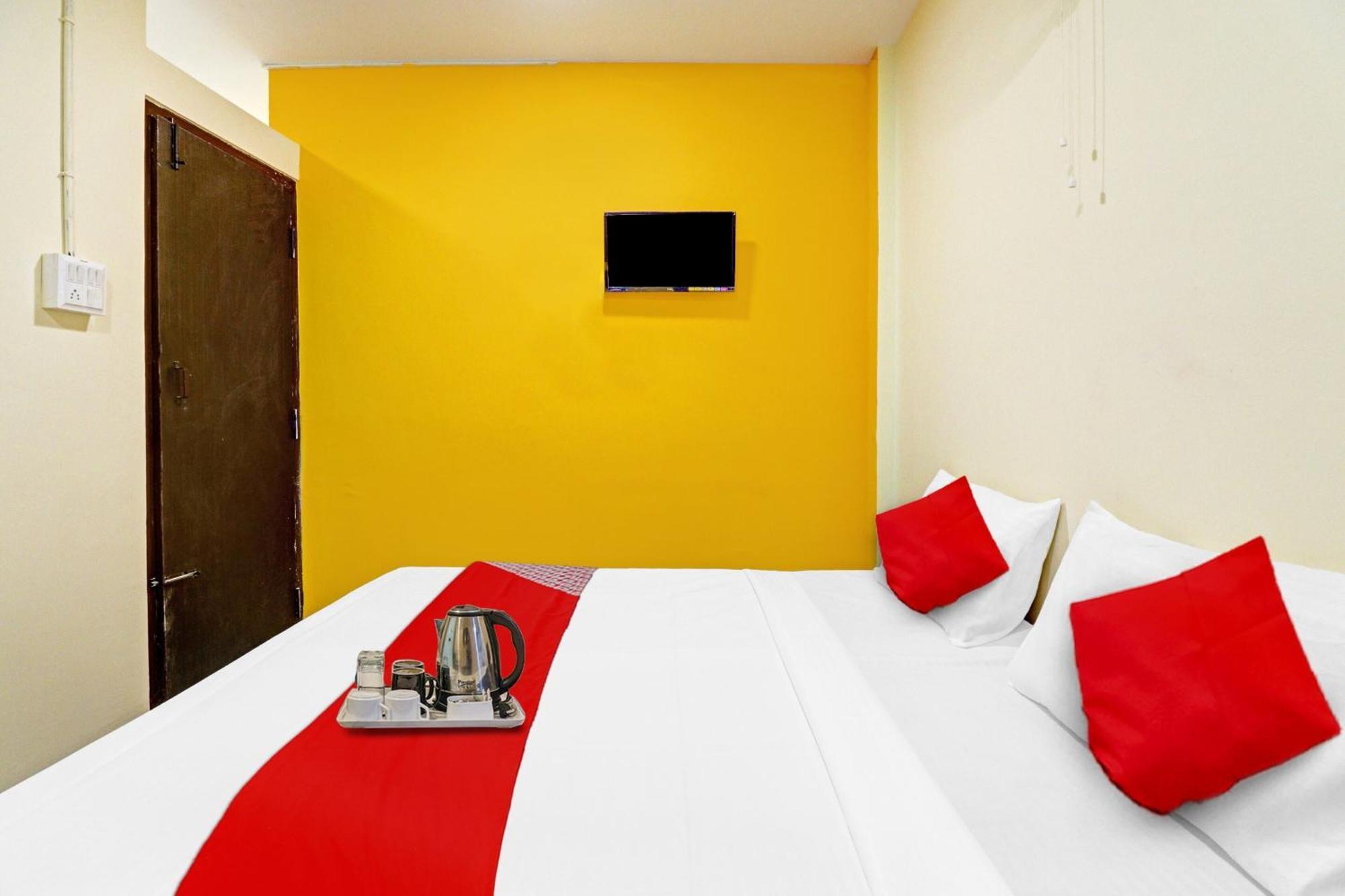 O Shri Sai Boarding And Near Nagasandra Metro Station Hotel 4*