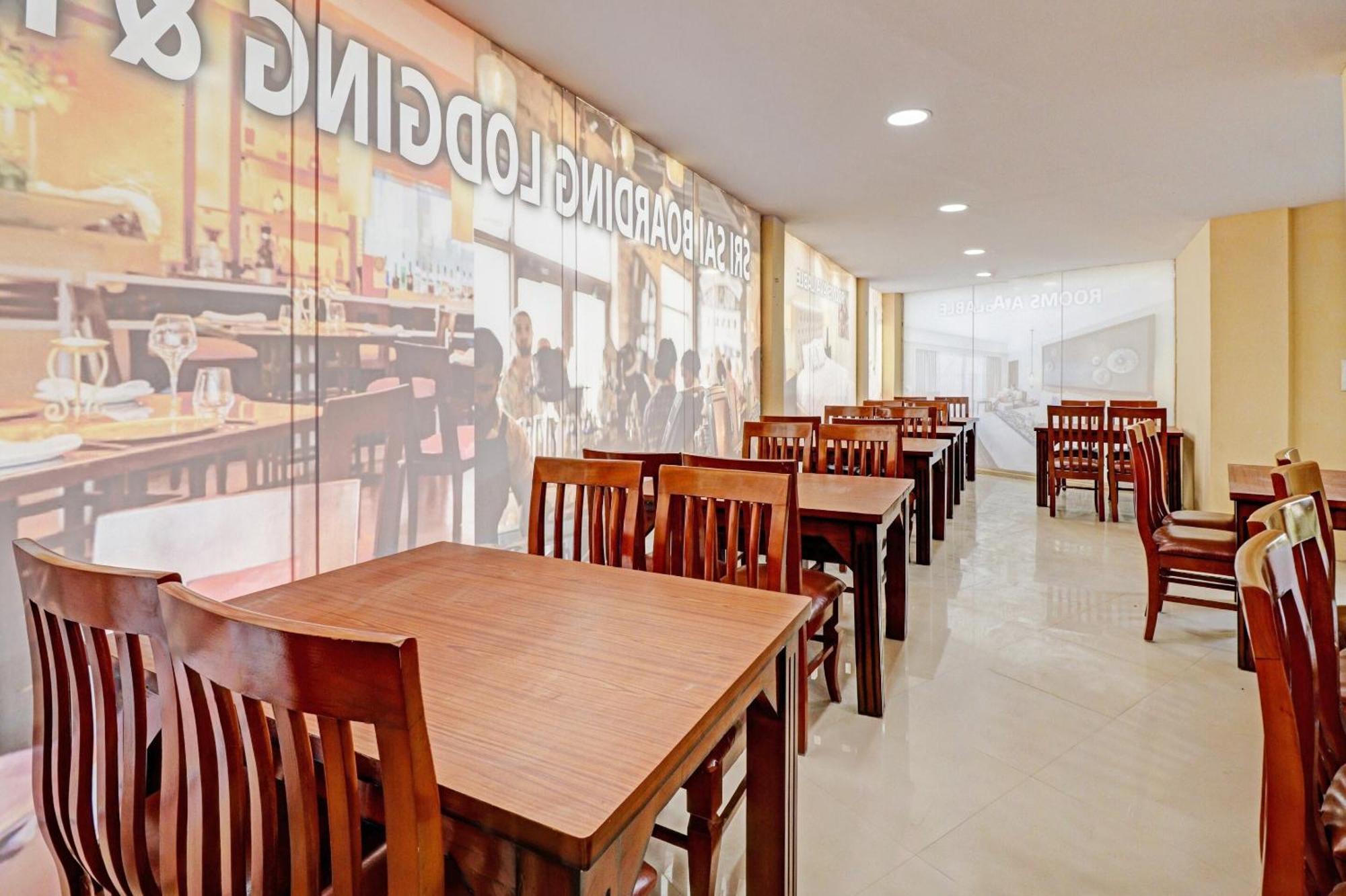O Shri Sai Boarding And Near Nagasandra Metro Station Hotel 4*