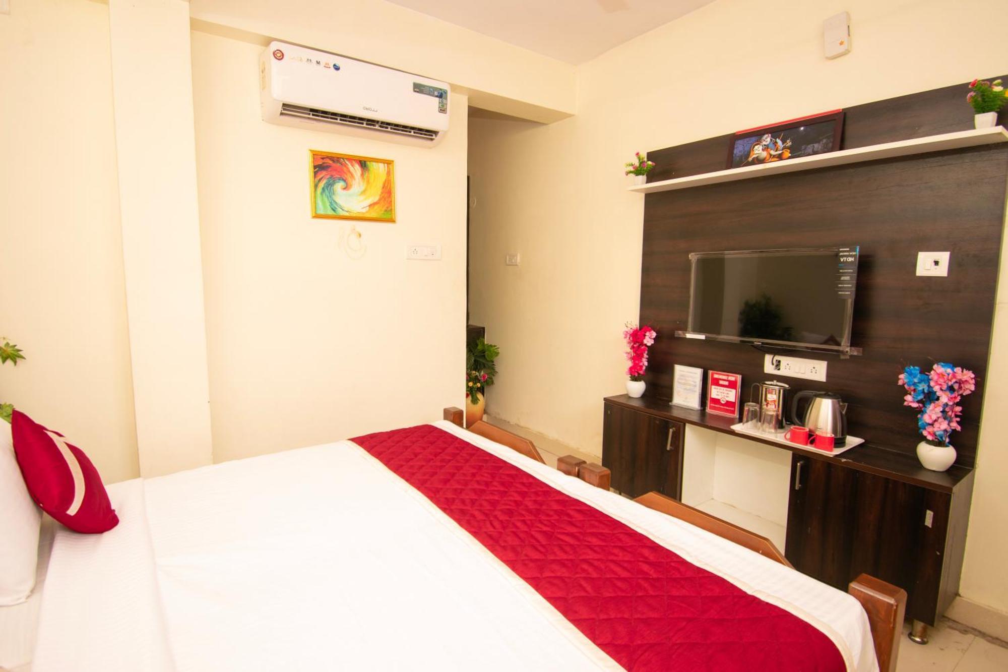 Hotel Octave Kanaka Krishna Comforts 3*