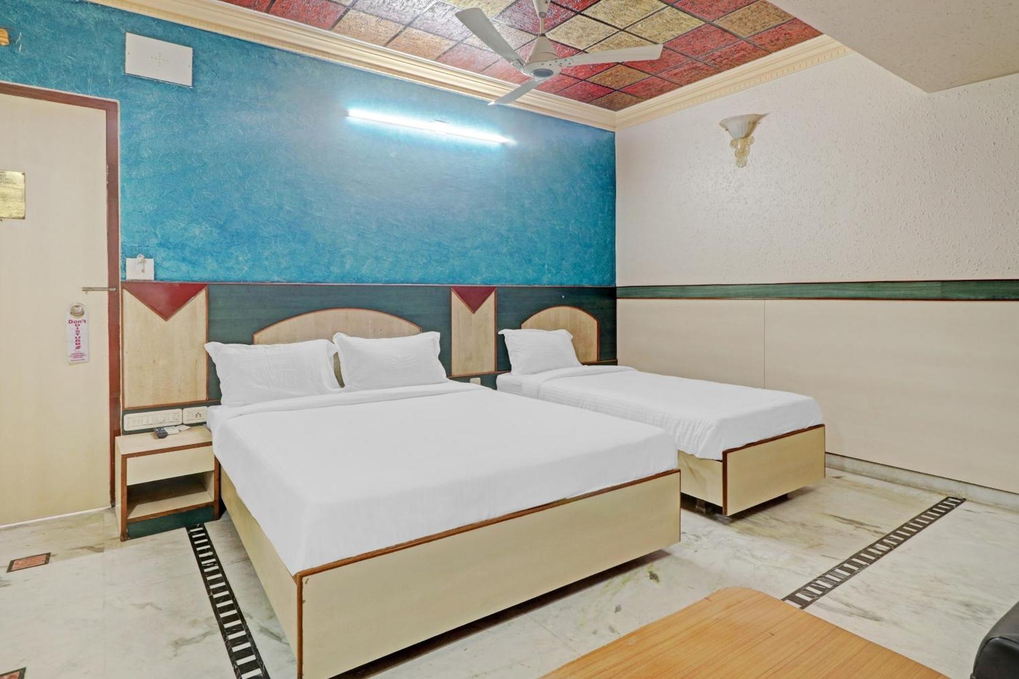 Hotel Collection O Srk Diamond Bangalore