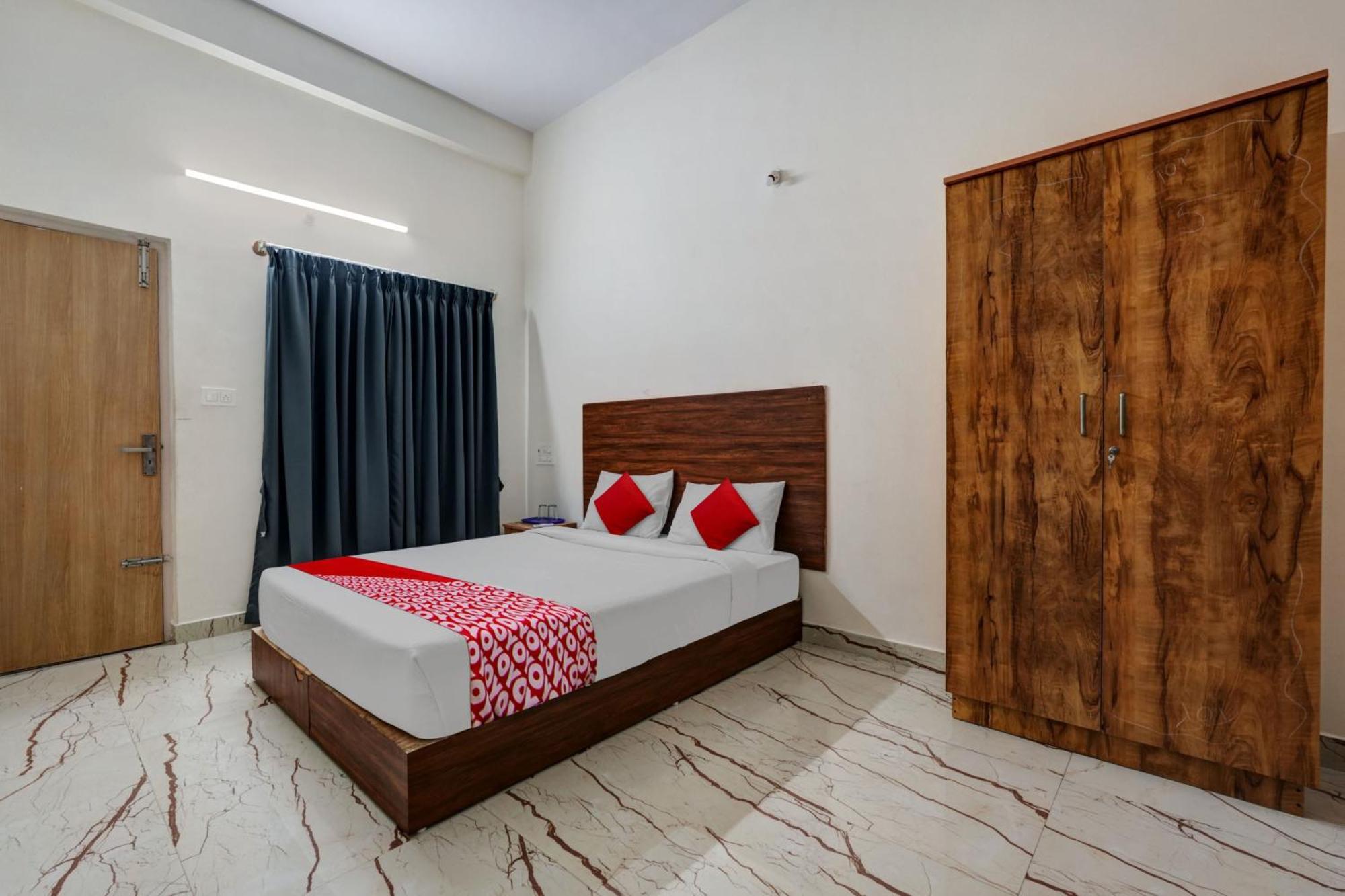 O Sri Balaji Comforts Hotel Bangalore