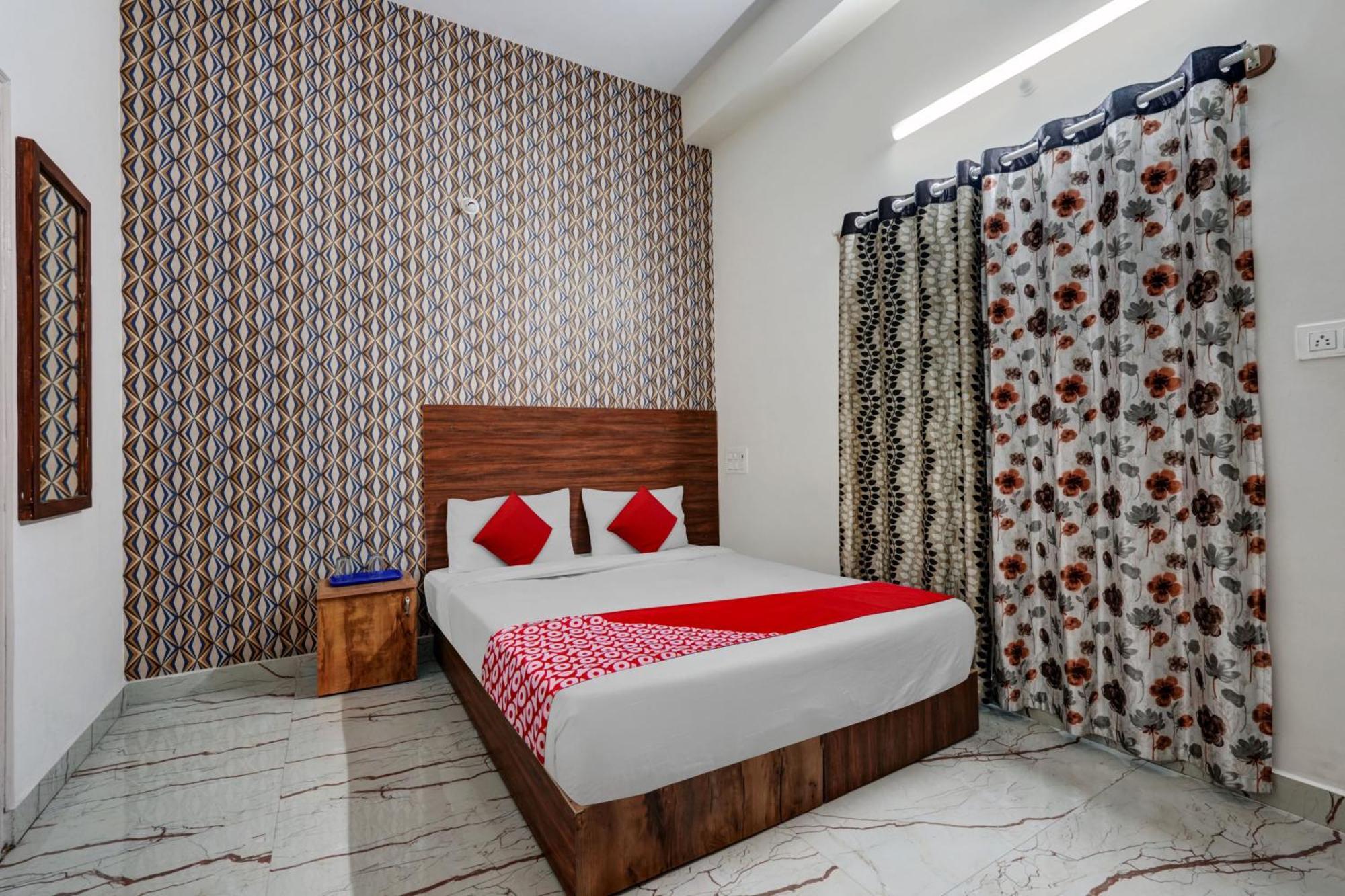 O Sri Balaji Comforts Hotel