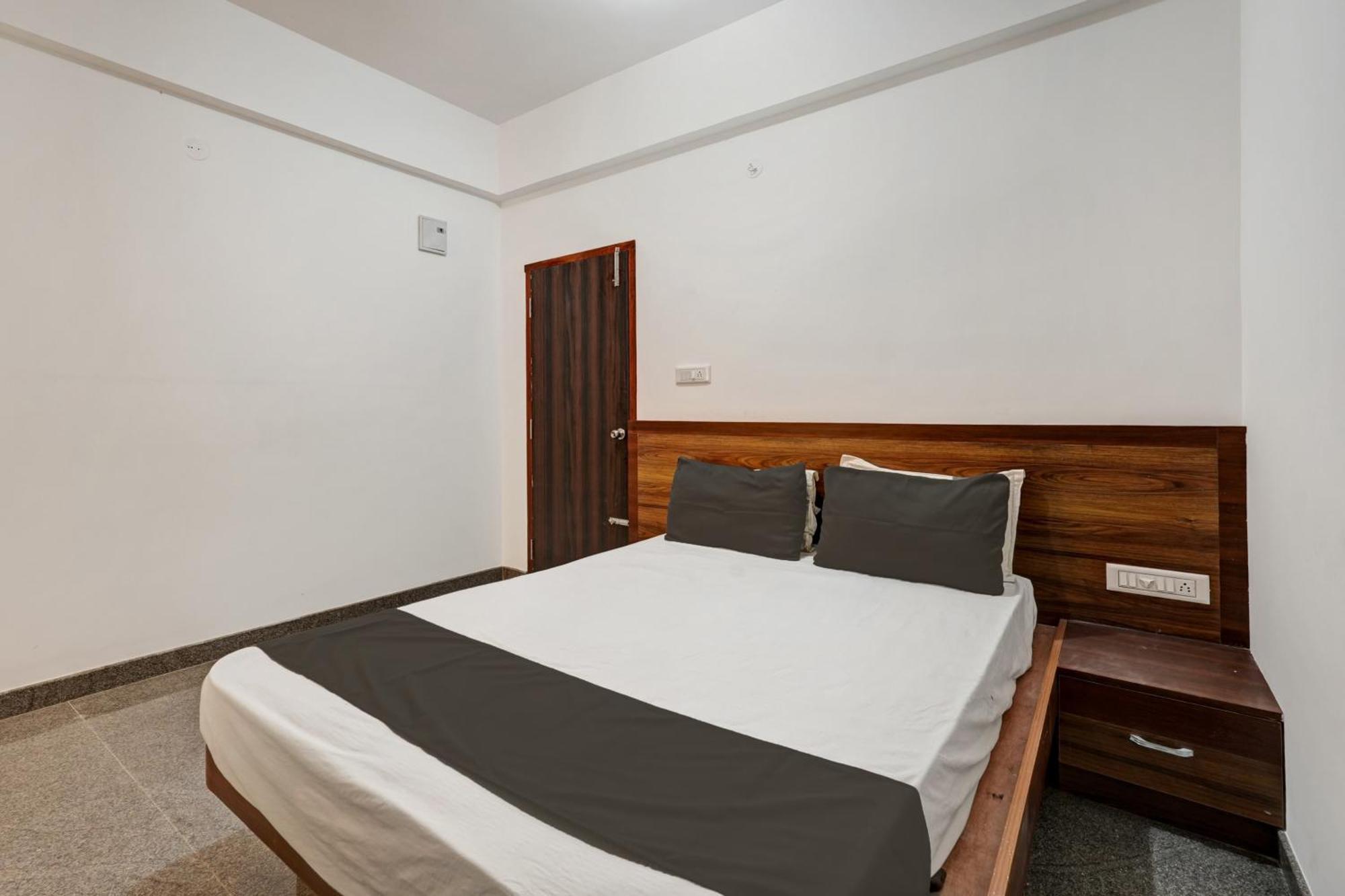 Oyo Bungalow Lodging & Boarding Bangalore