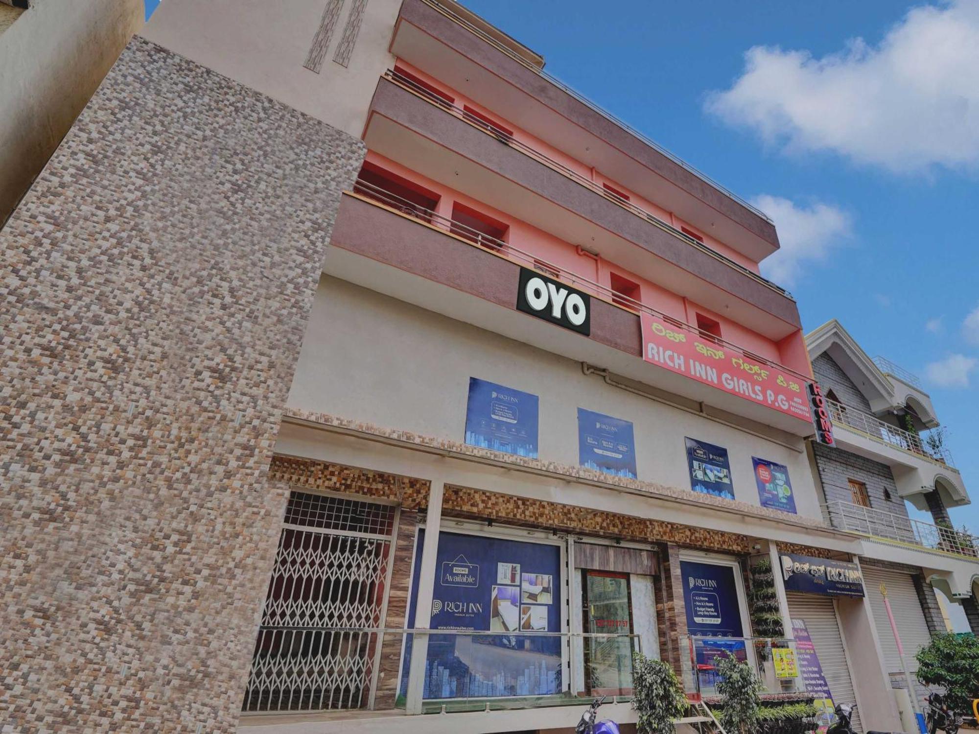 O Rich Premium Near Nagasandra Metro Station. Hotel Bangalore