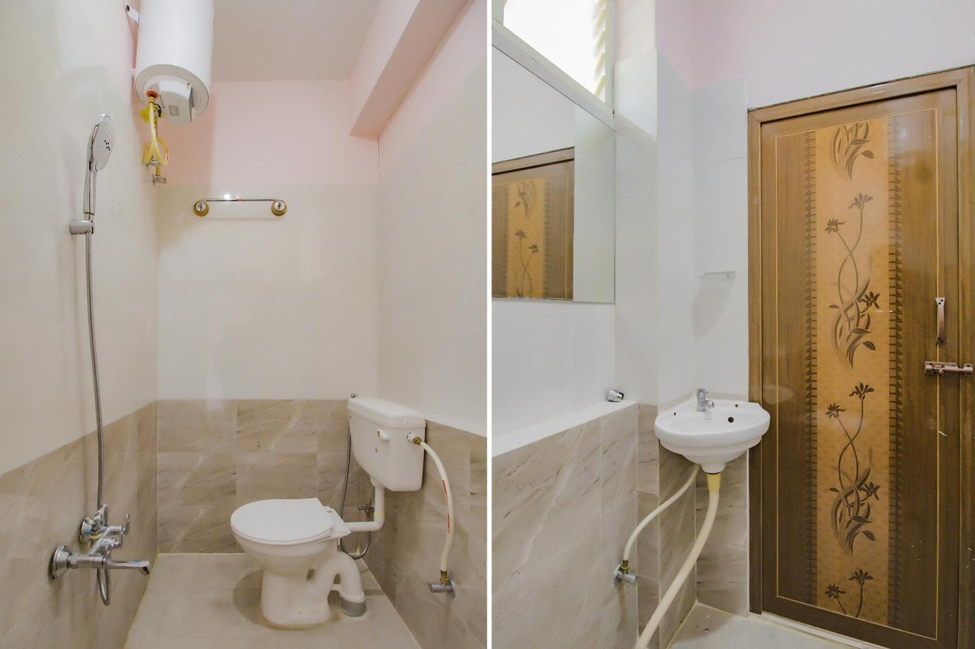 Oyo 79181 Sri Dhanalakshmi Boarding & Lodging Hotel 3*