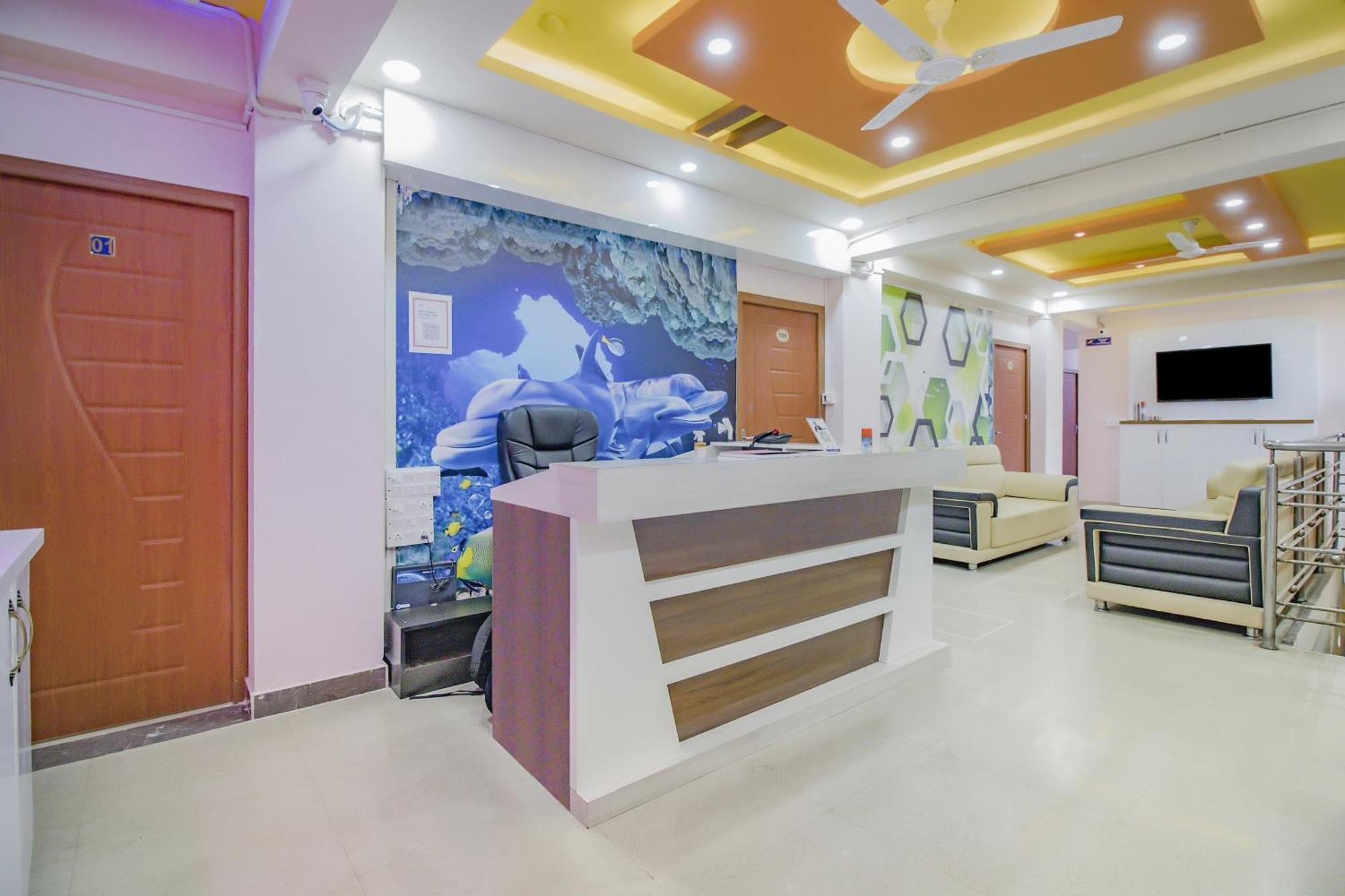 Hotel Oyo 79181 Sri Dhanalakshmi Boarding & Lodging