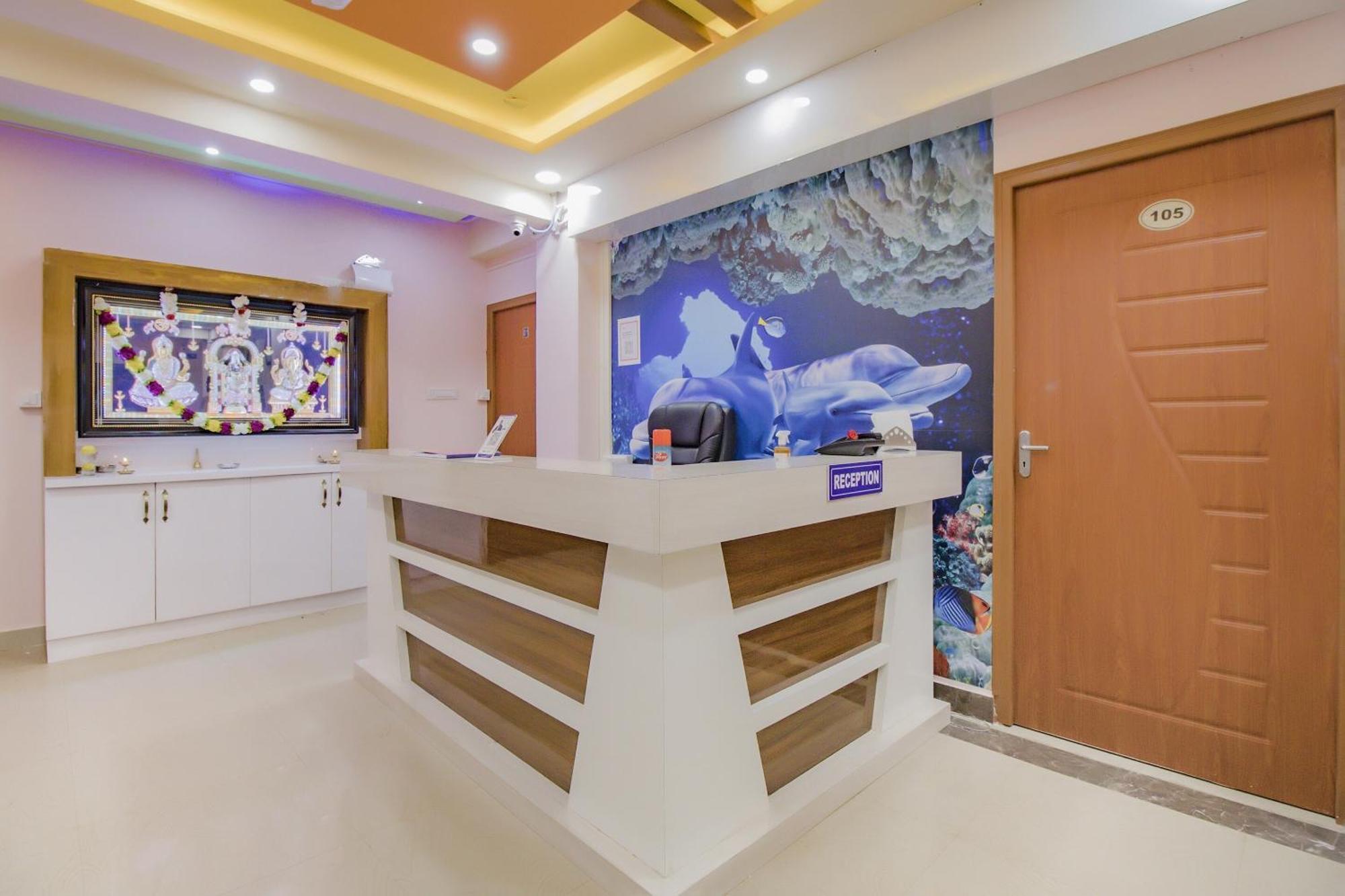 Oyo 79181 Sri Dhanalakshmi Boarding & Lodging Hotel Bangalore