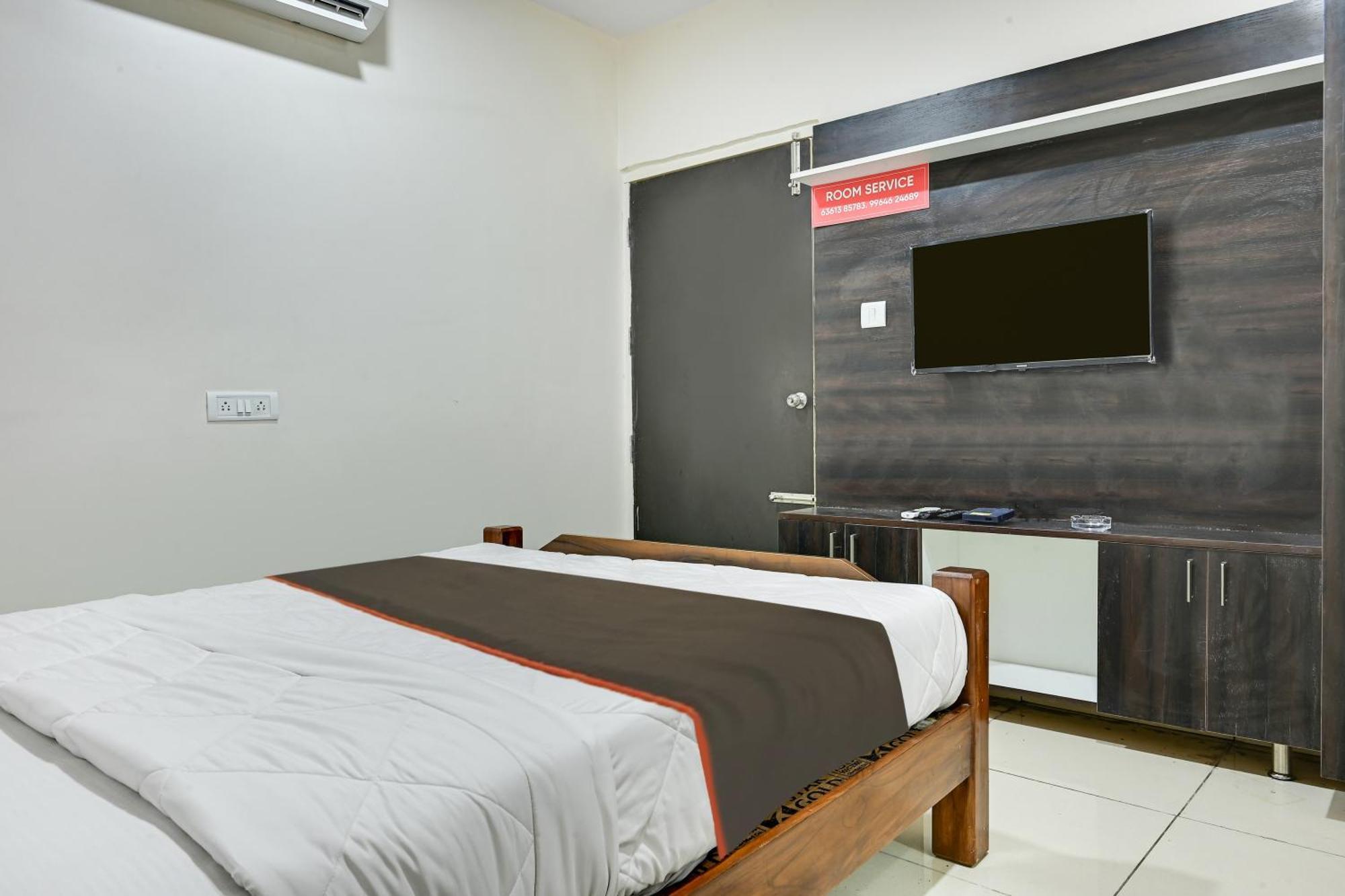Octave Kanaka Krishna Comforts Hotel