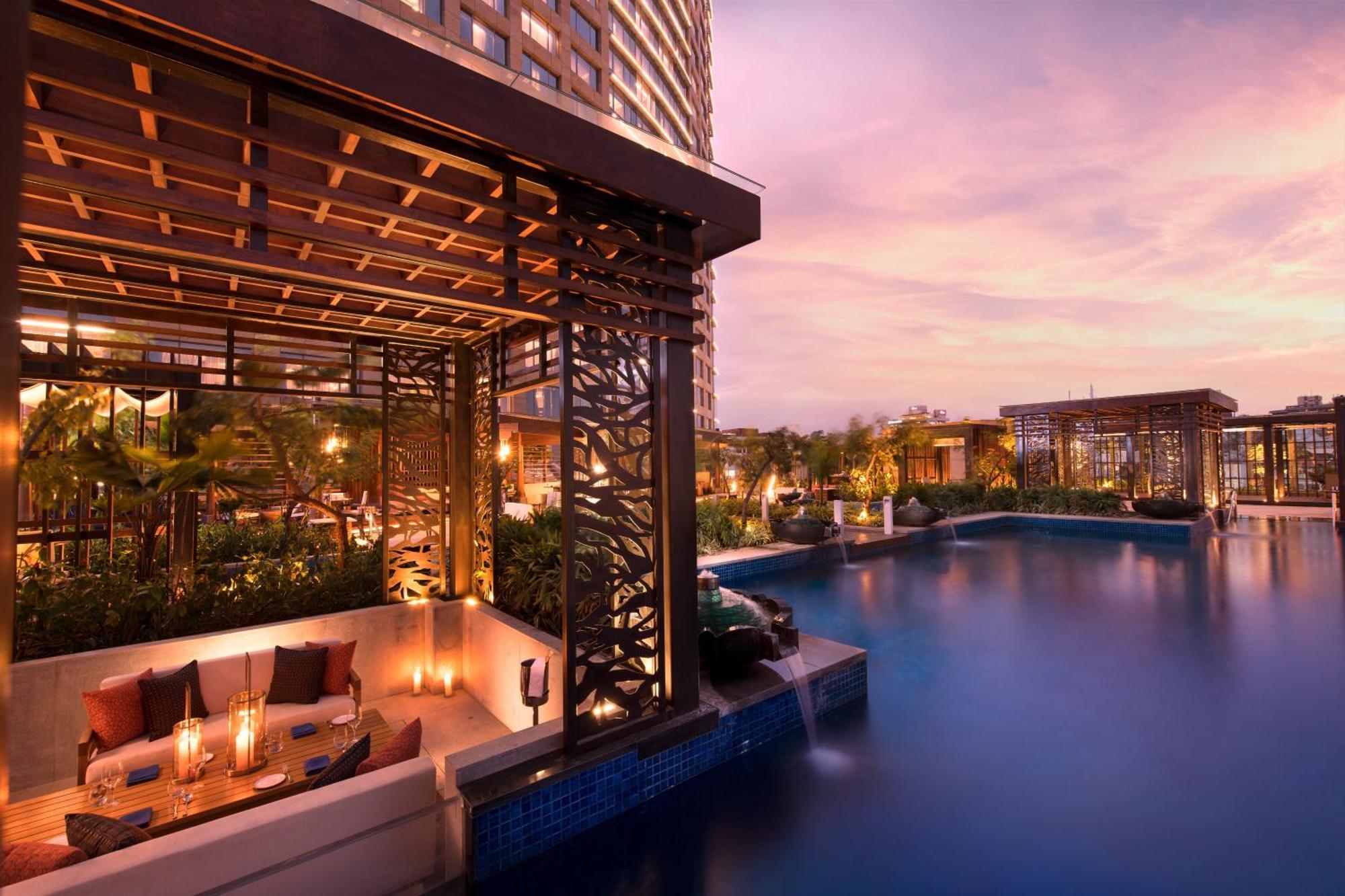 Conrad 5*