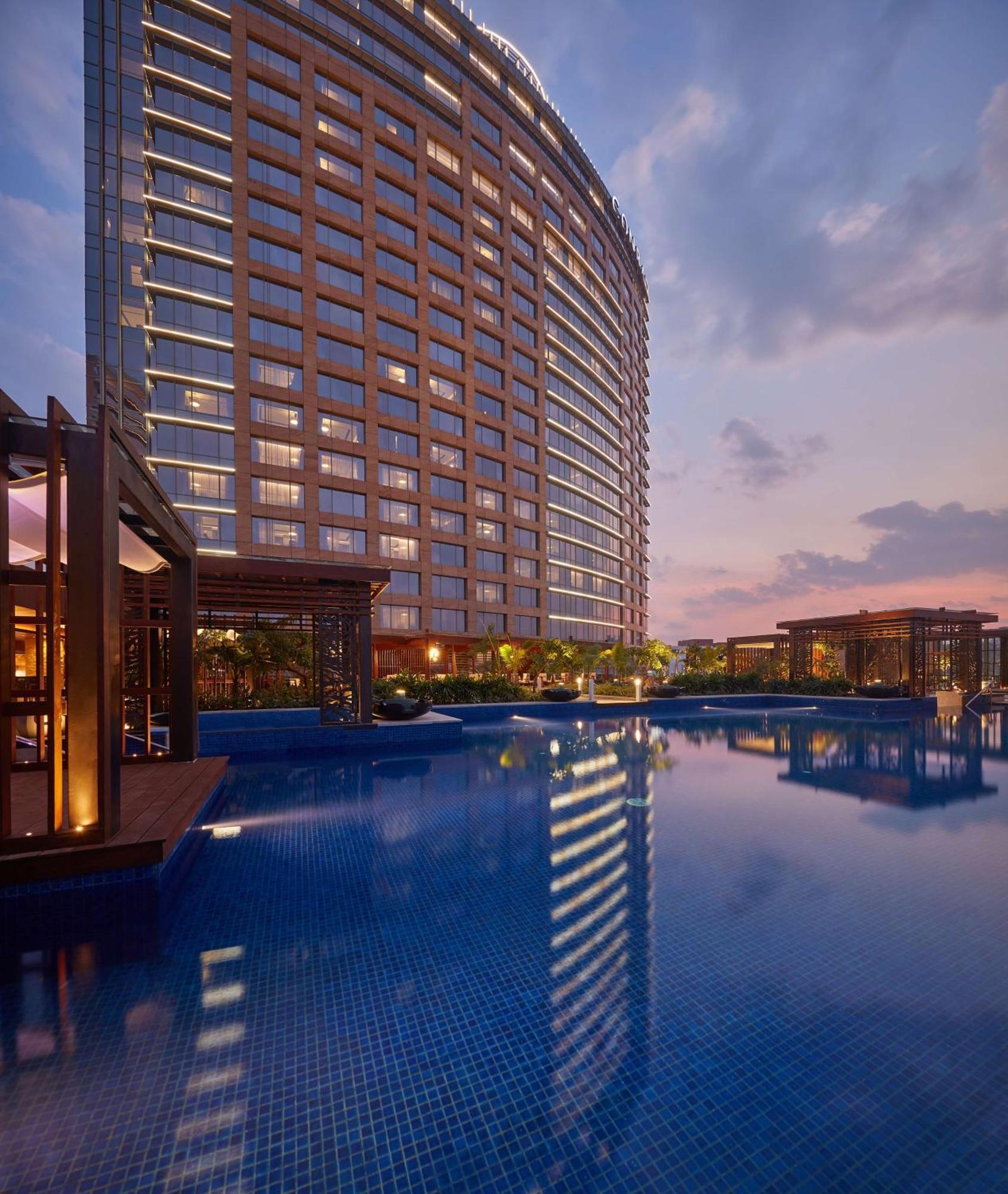 Conrad Hotel 5*