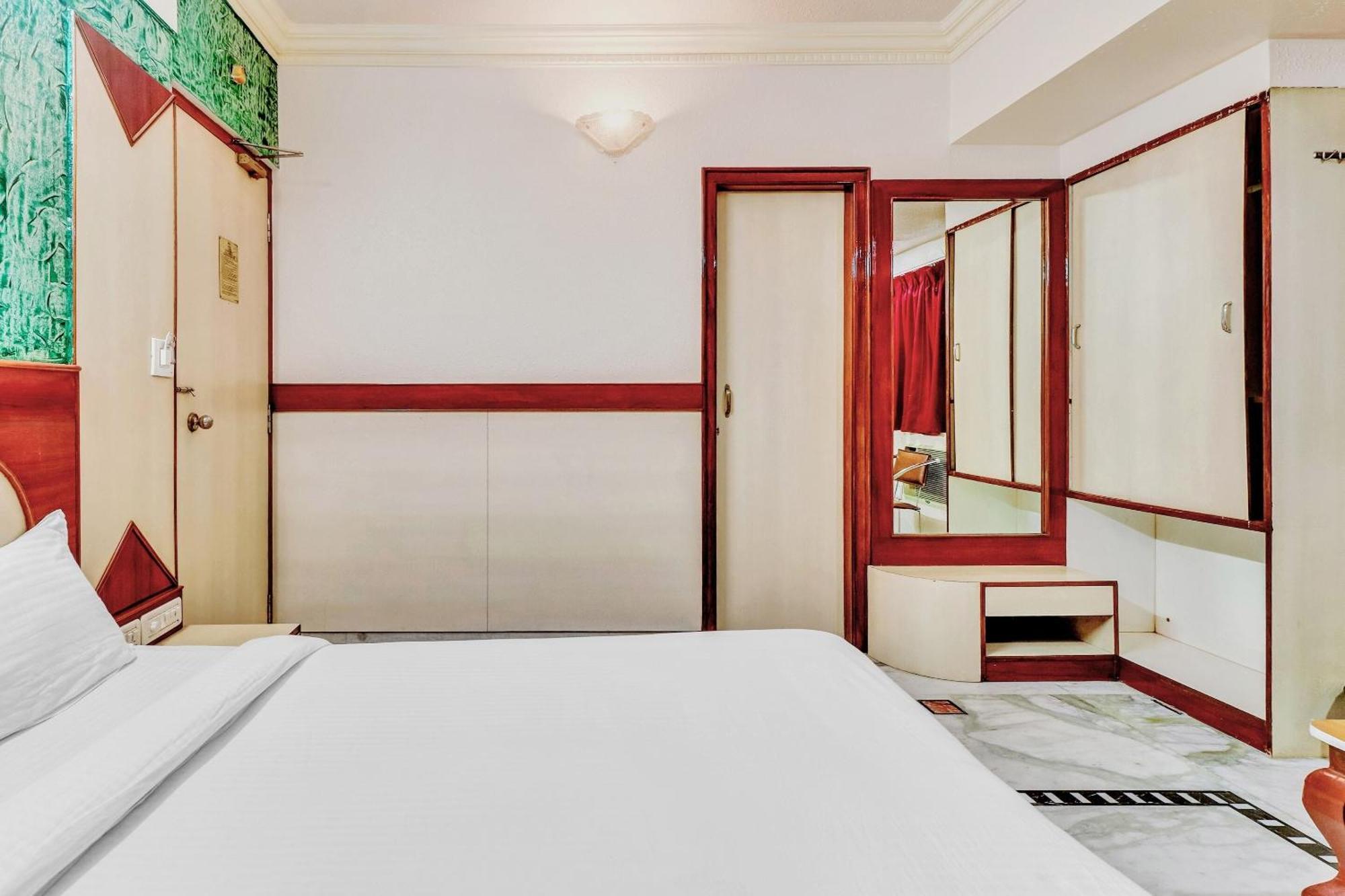 Hotel Collection O Srk Diamond 3*