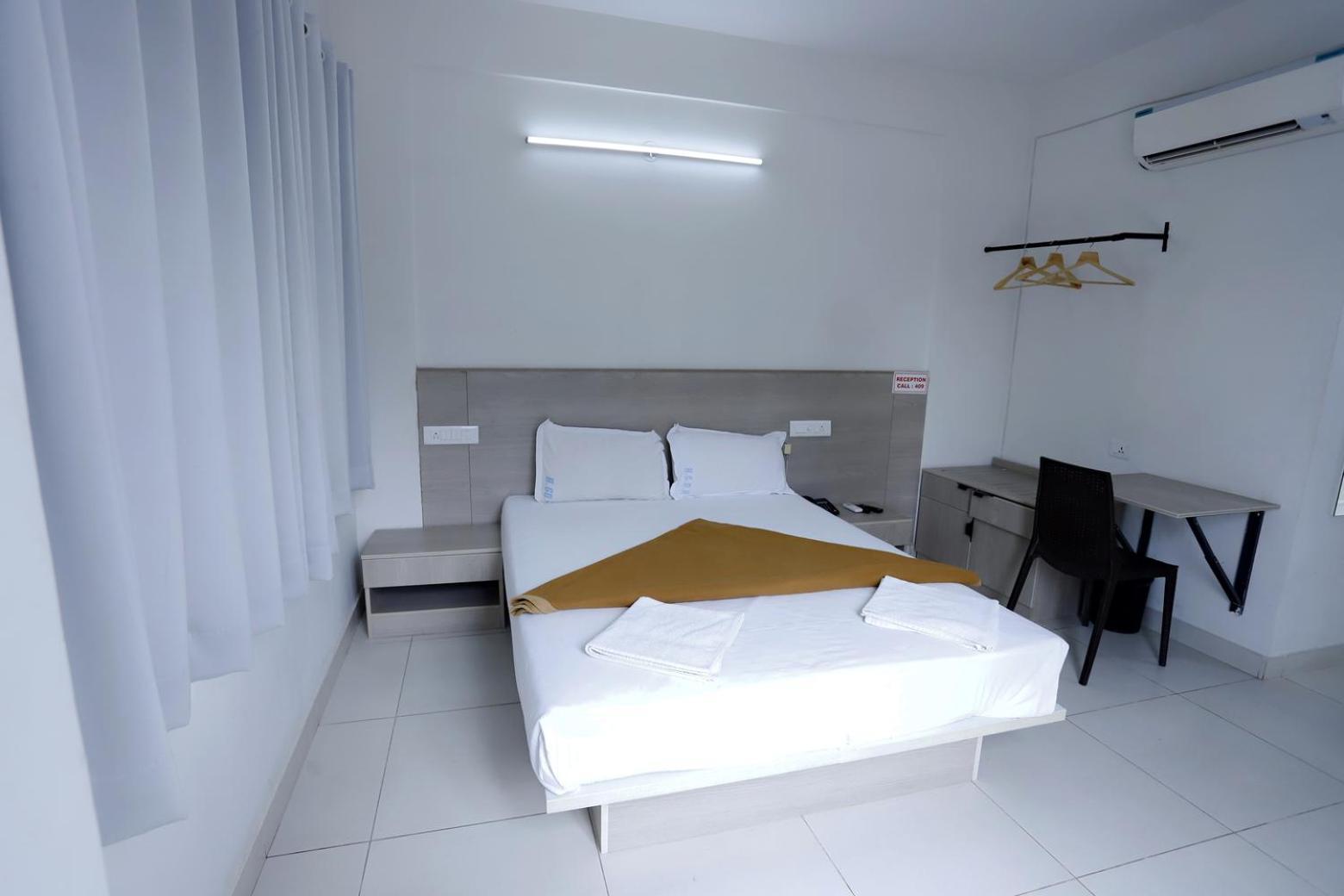 Gurudev Residency Hotel 2*