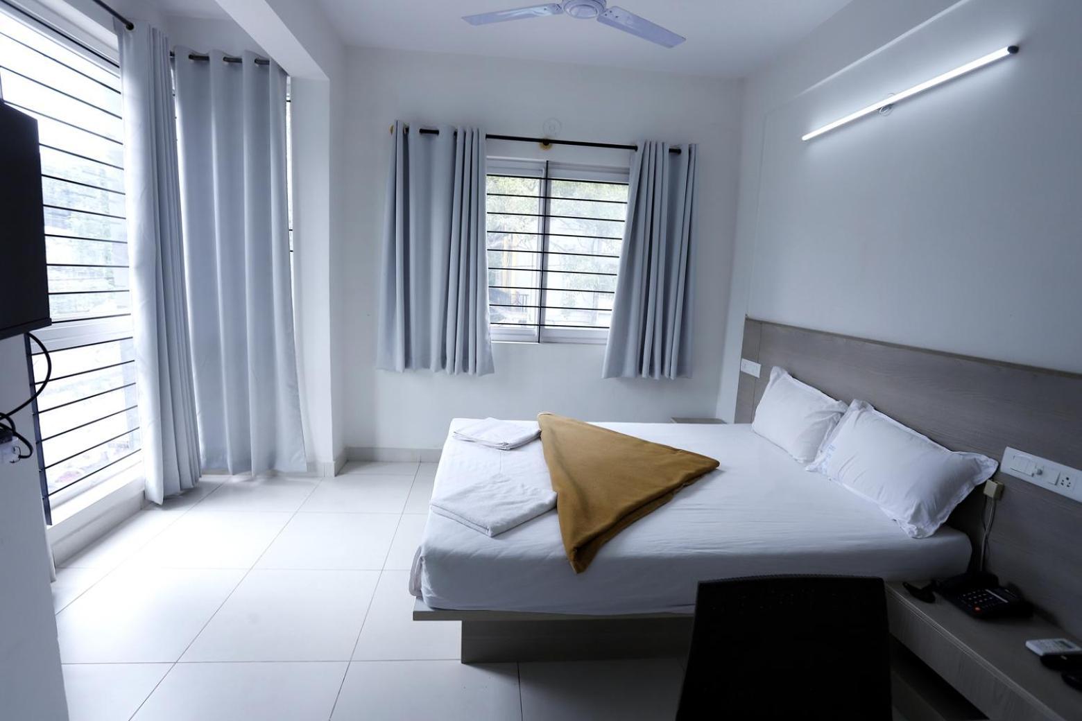 Gurudev Residency Hotel