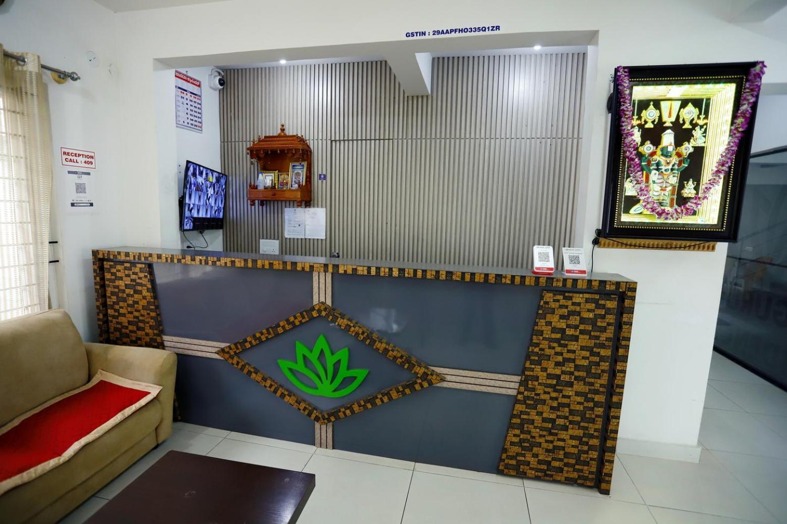 Gurudev Residency Hotel