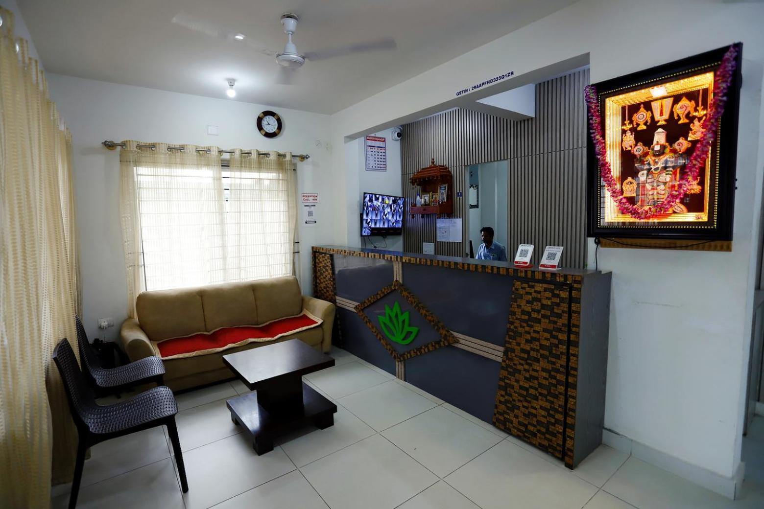 Gurudev Residency Hotel 2*