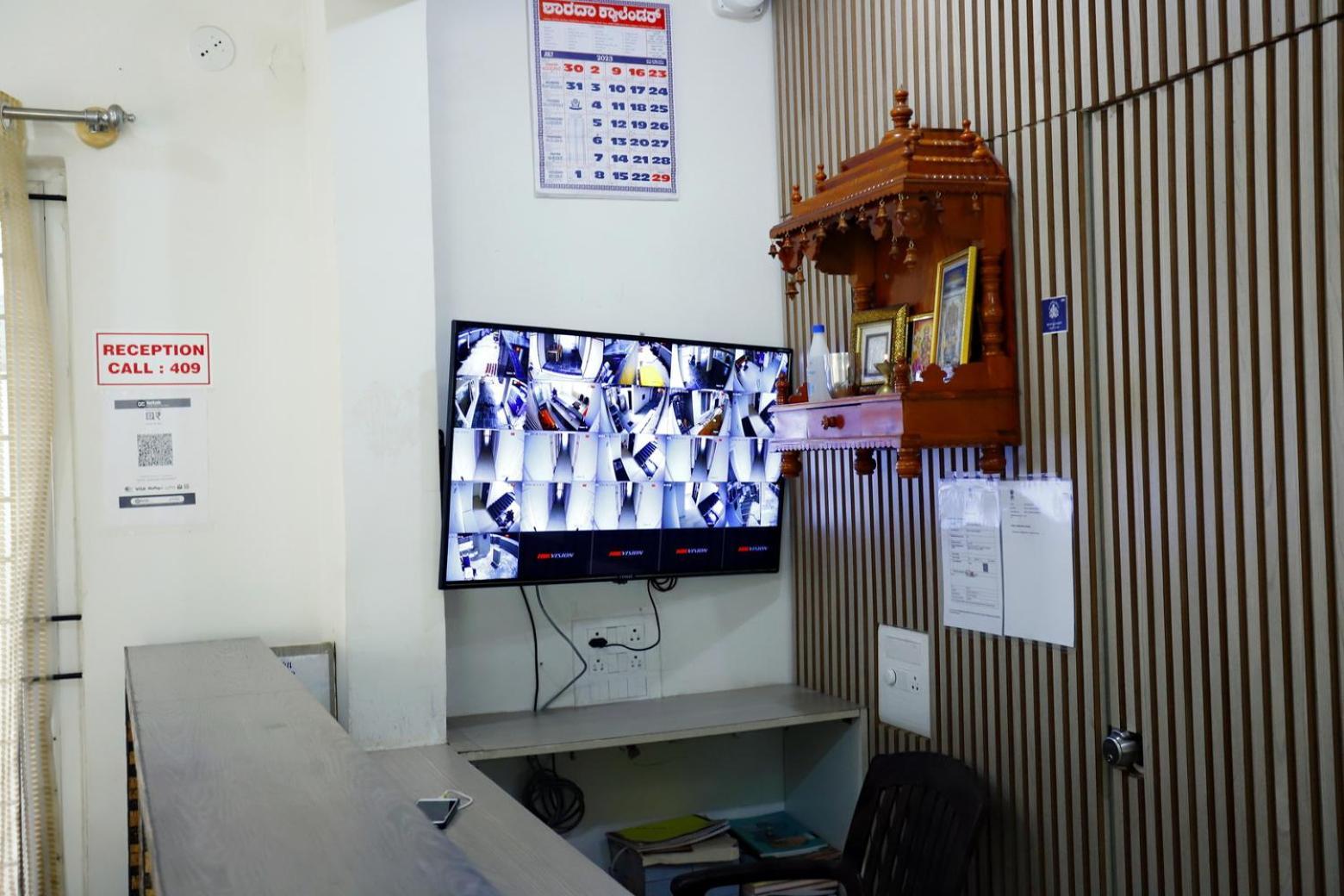 Hotel Gurudev Residency