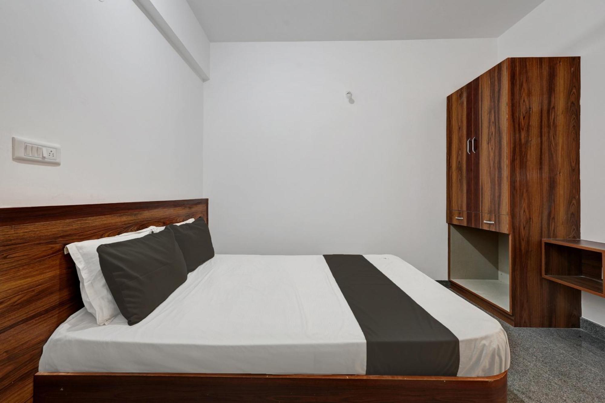 Oyo Bungalow Lodging & Boarding 3* Bangalore