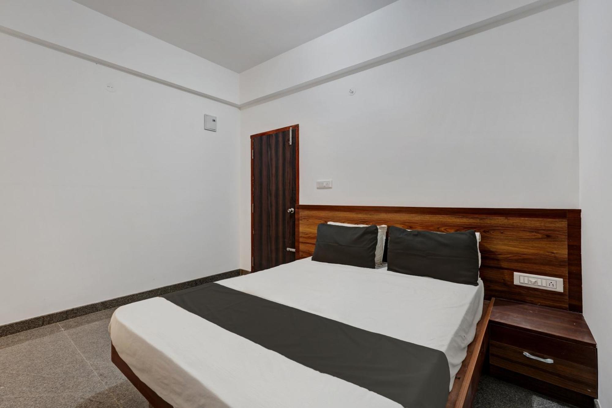 Oyo Bungalow Lodging & Boarding Hotel 3*