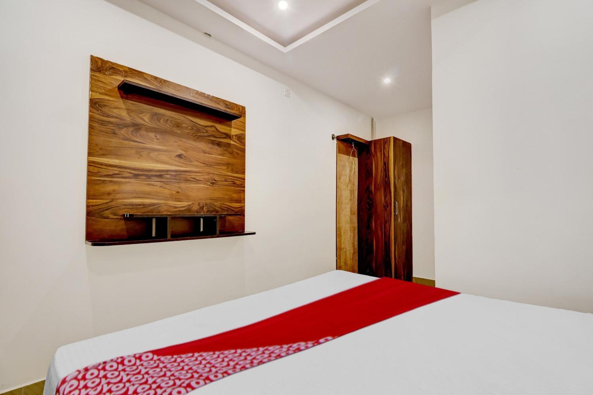 Hotel O Turahalli 3*
