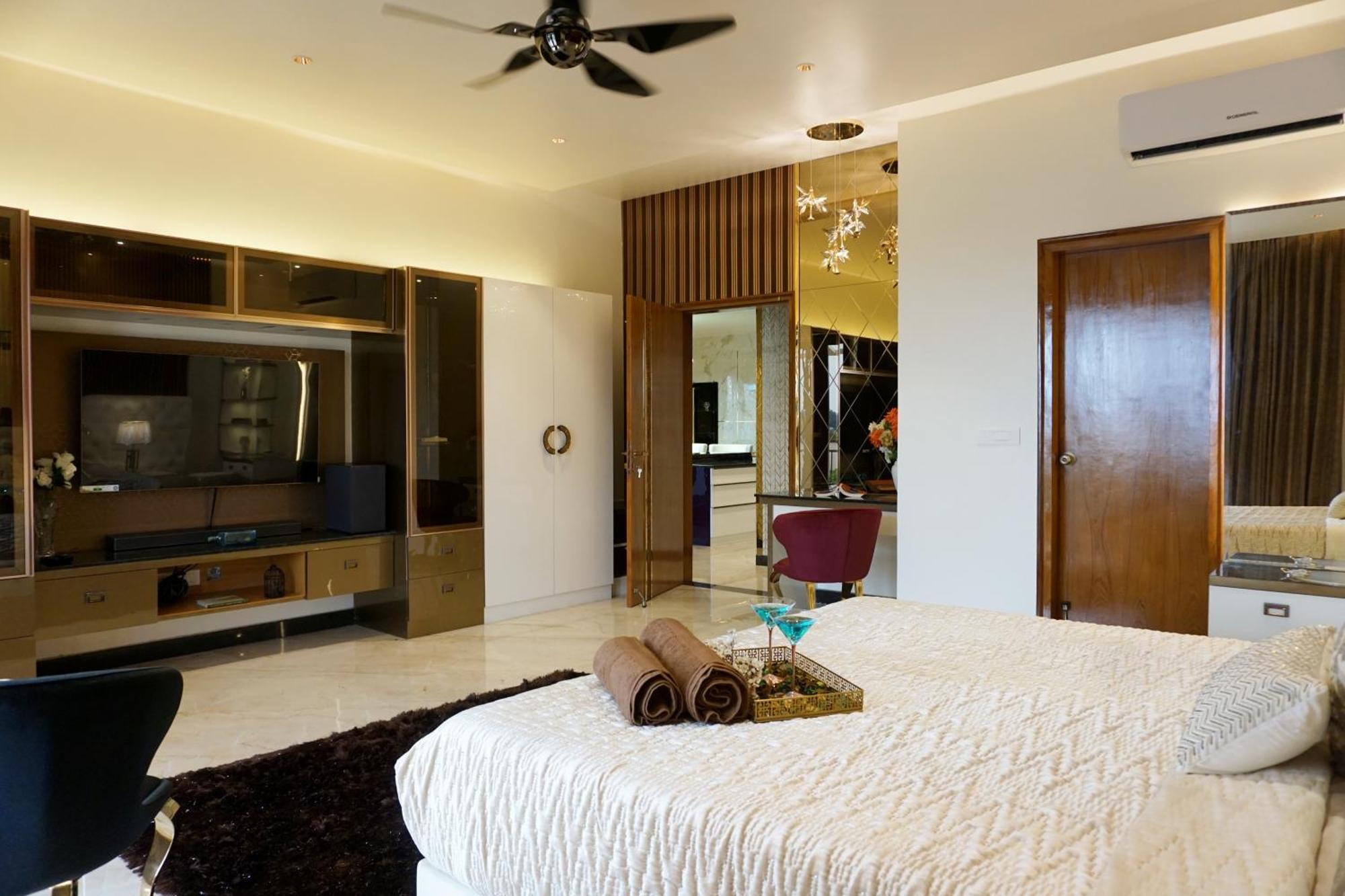The Pentouz On 100 Feet Road Indiranagar - An Urban Luxury Retreat Apartment Bangalore