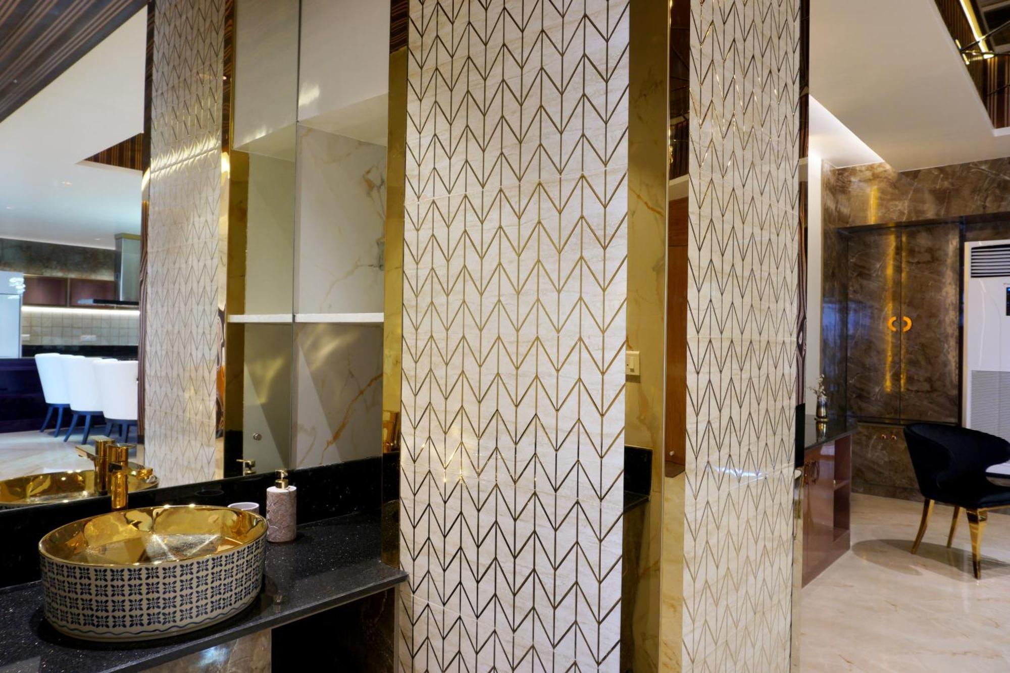 The Pentouz On 100 Feet Road Indiranagar - An Urban Luxury Retreat Apartment Bangalore