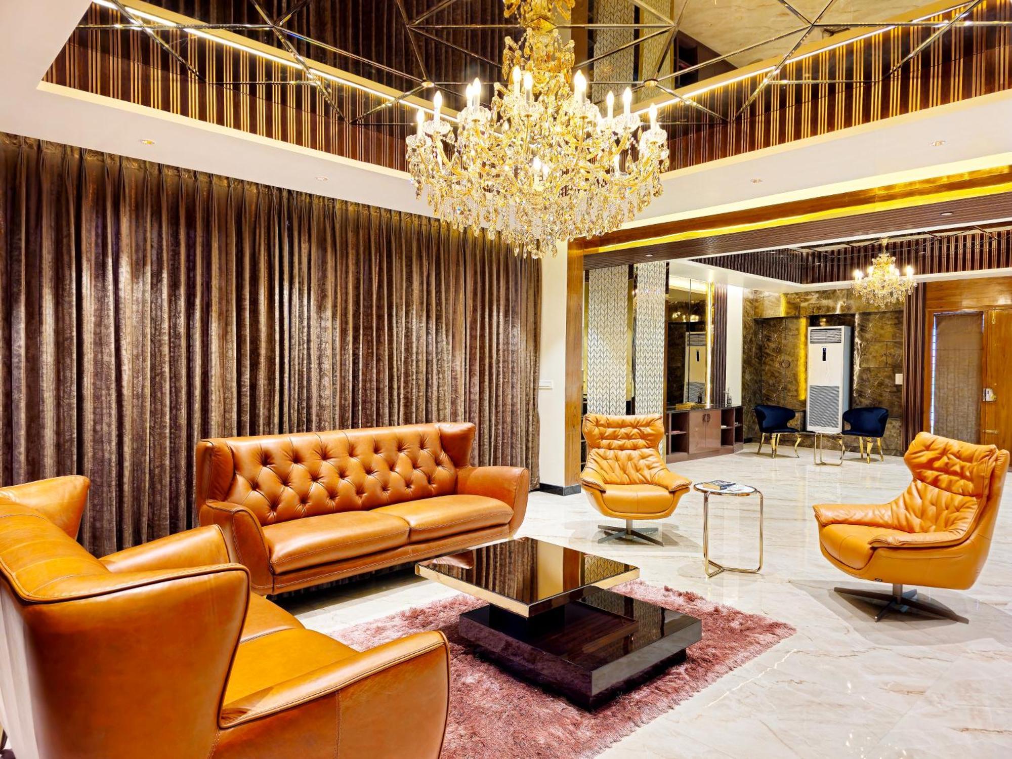 The Pentouz On 100 Feet Road Indiranagar - An Urban Luxury Retreat *