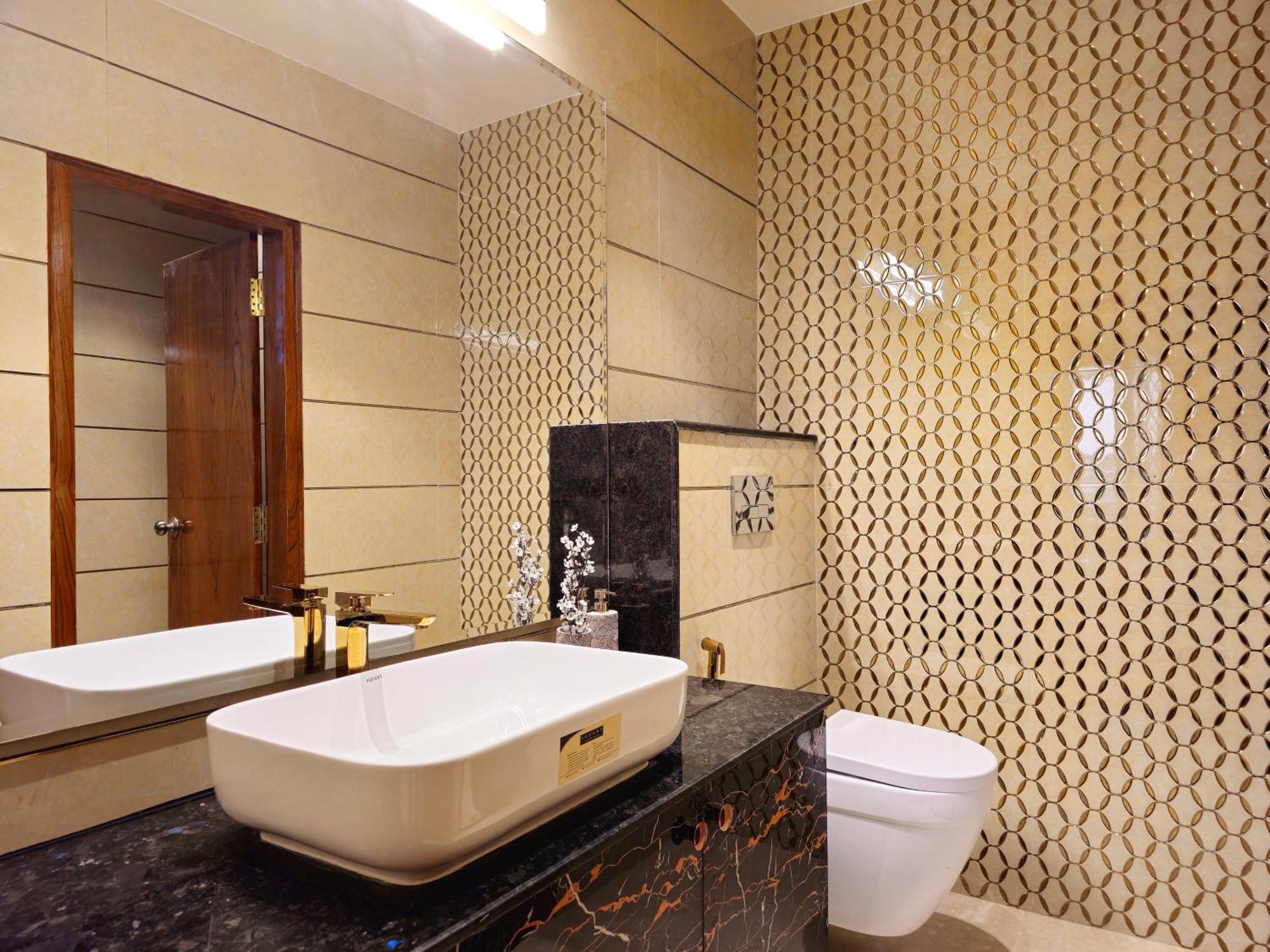 The Pentouz On 100 Feet Road Indiranagar - An Urban Luxury Retreat Apartment