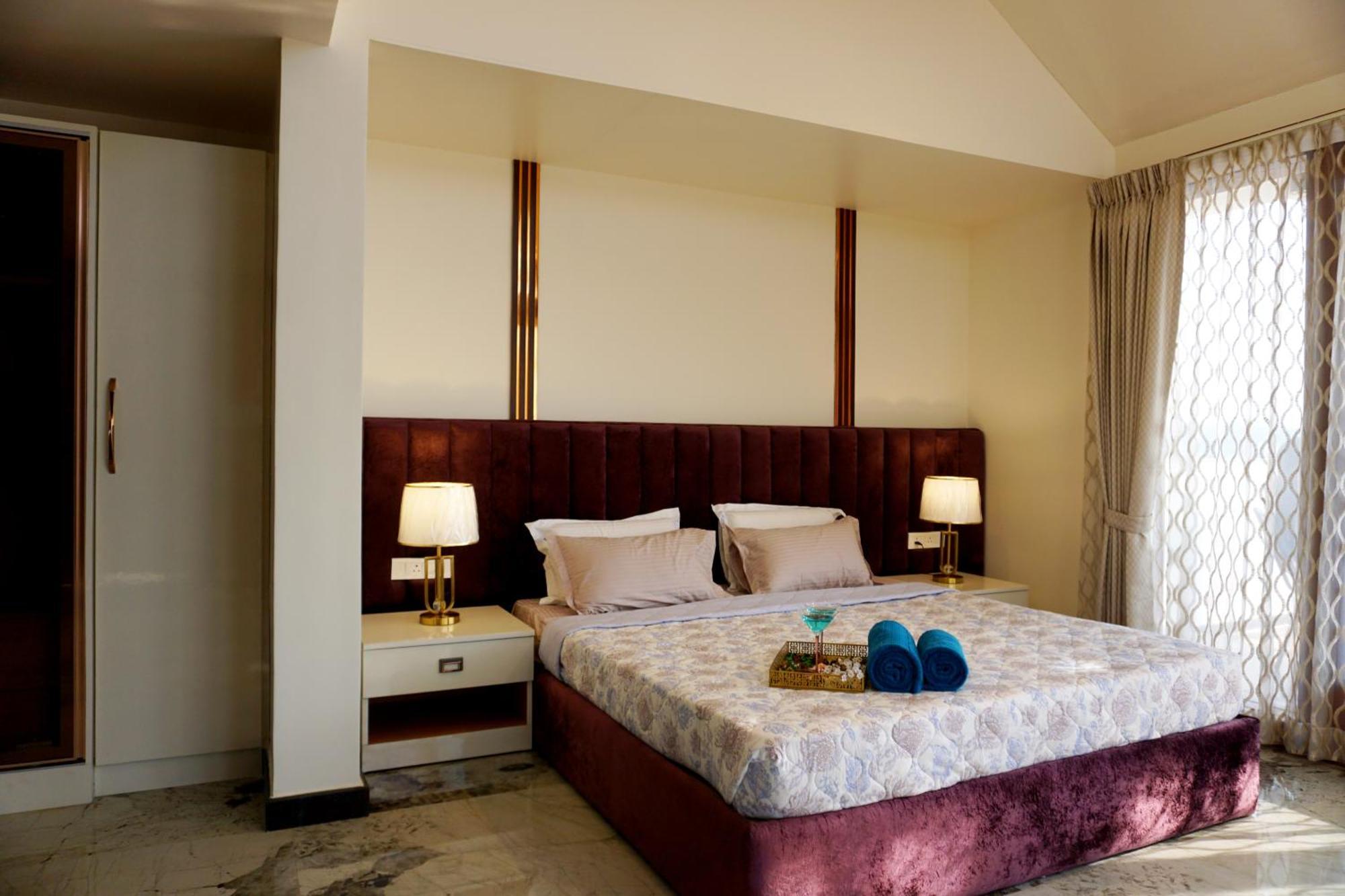 The Pentouz On 100 Feet Road Indiranagar - An Urban Luxury Retreat *