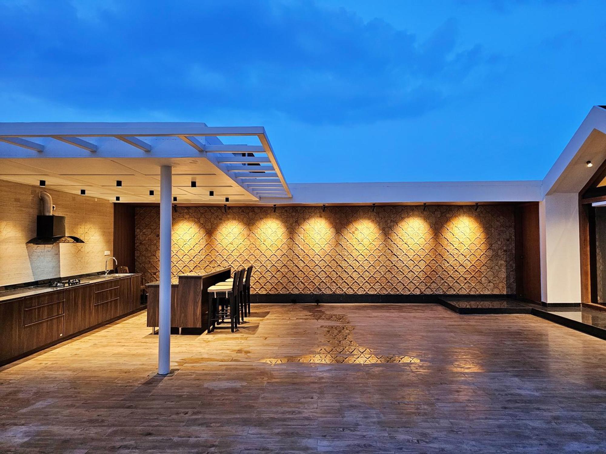 The Pentouz On 100 Feet Road Indiranagar - An Urban Luxury Retreat Bangalore