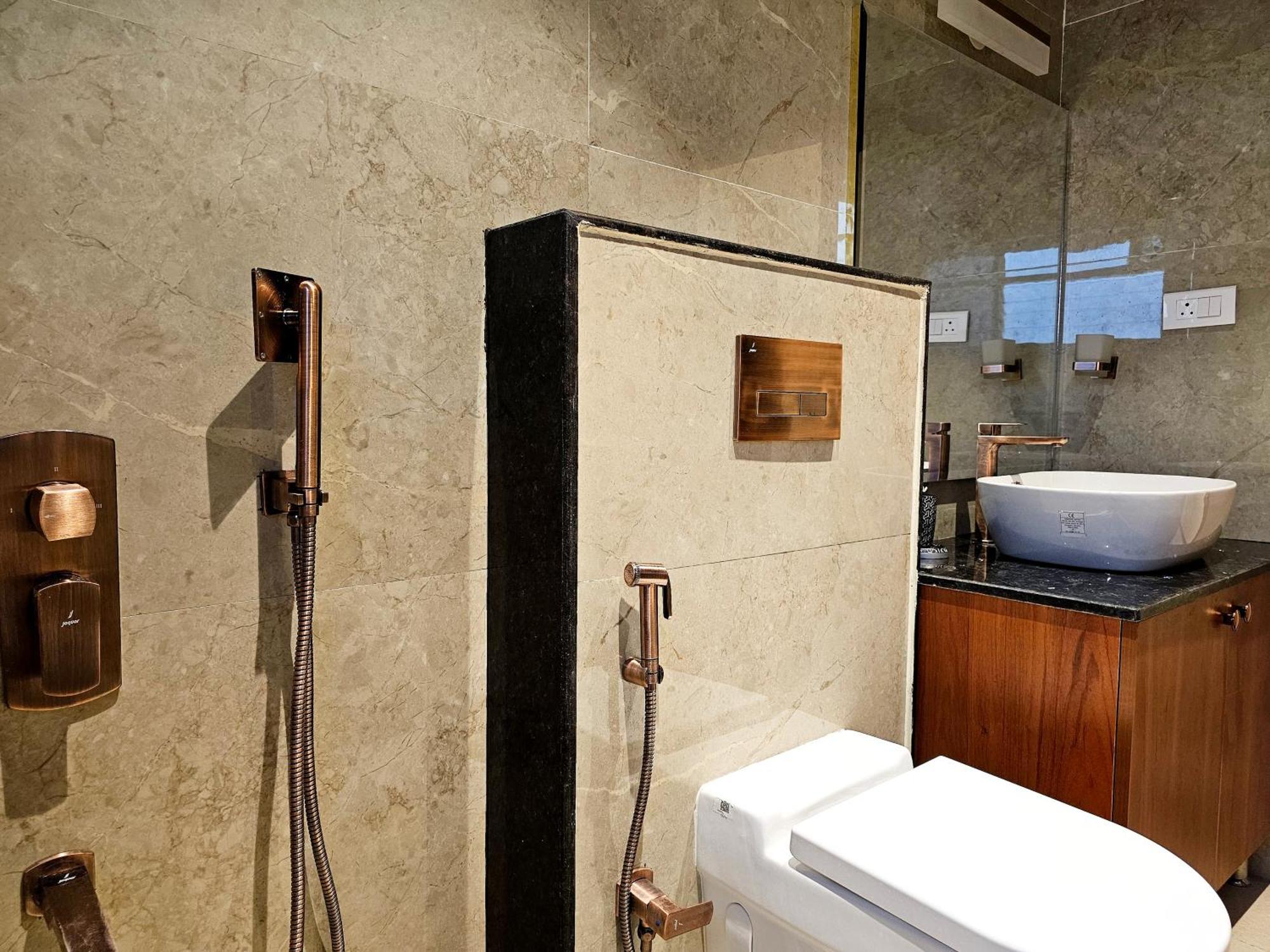 The Pentouz On 100 Feet Road Indiranagar - An Urban Luxury Retreat *